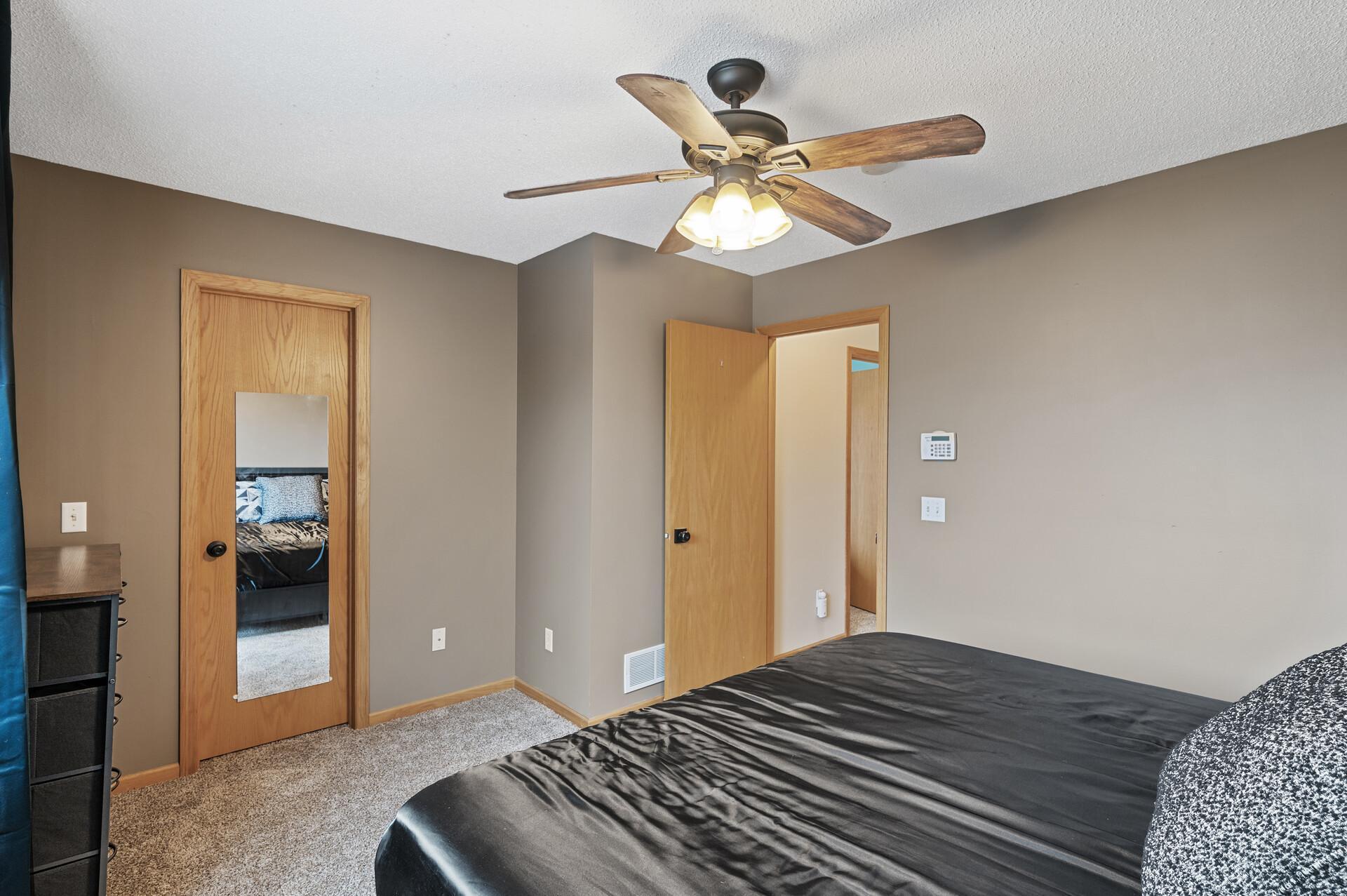 4925 Drake Circle Property Photo 18