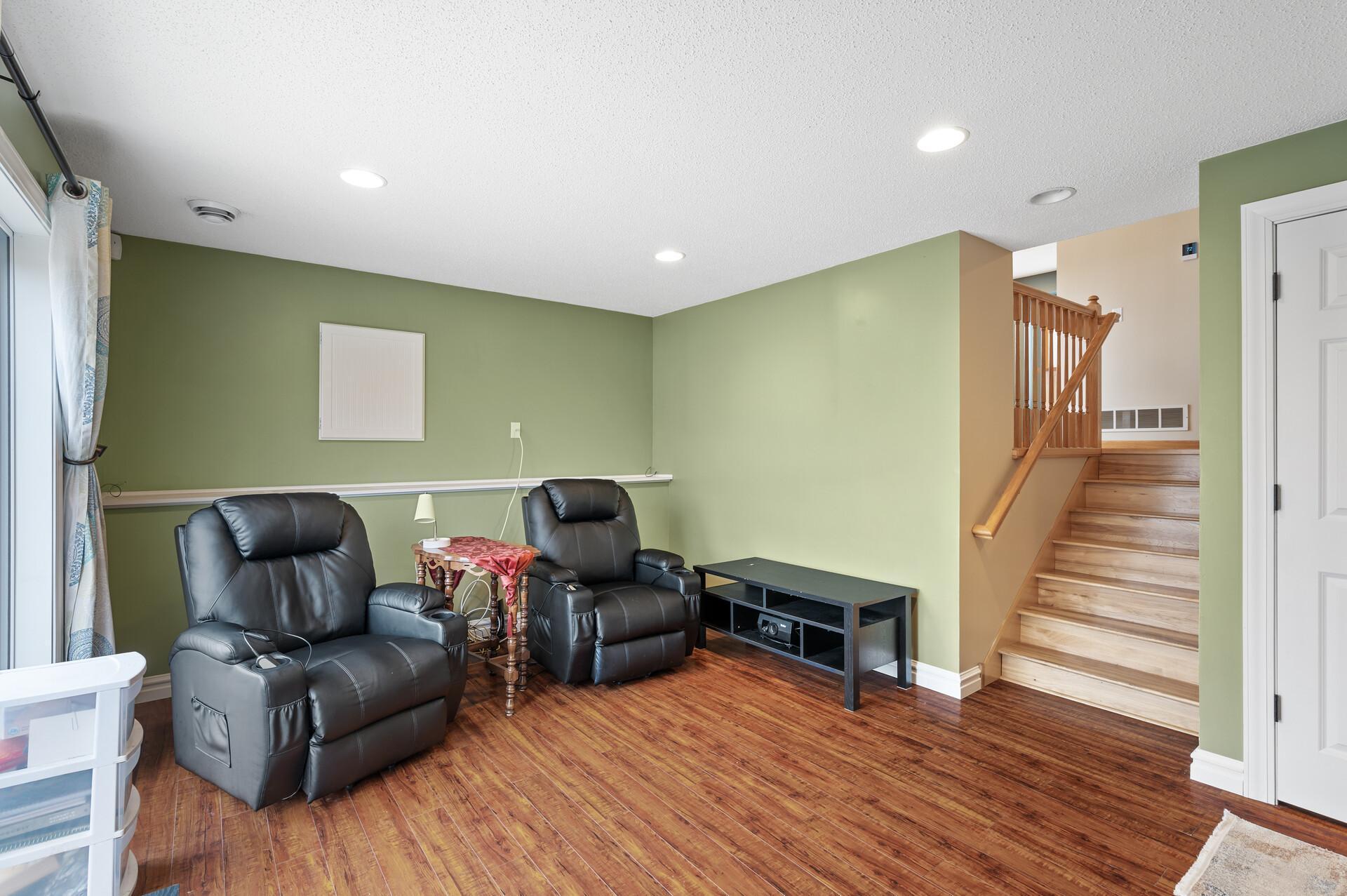 4925 Drake Circle Property Photo 27