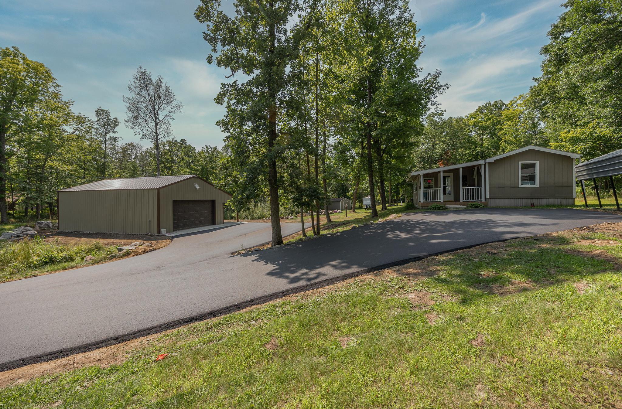 4833 Shangri La Drive Property Photo 1