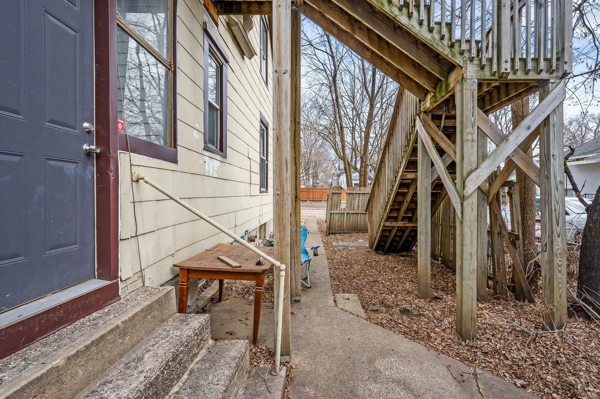 733 Earl Street Property Photo 39