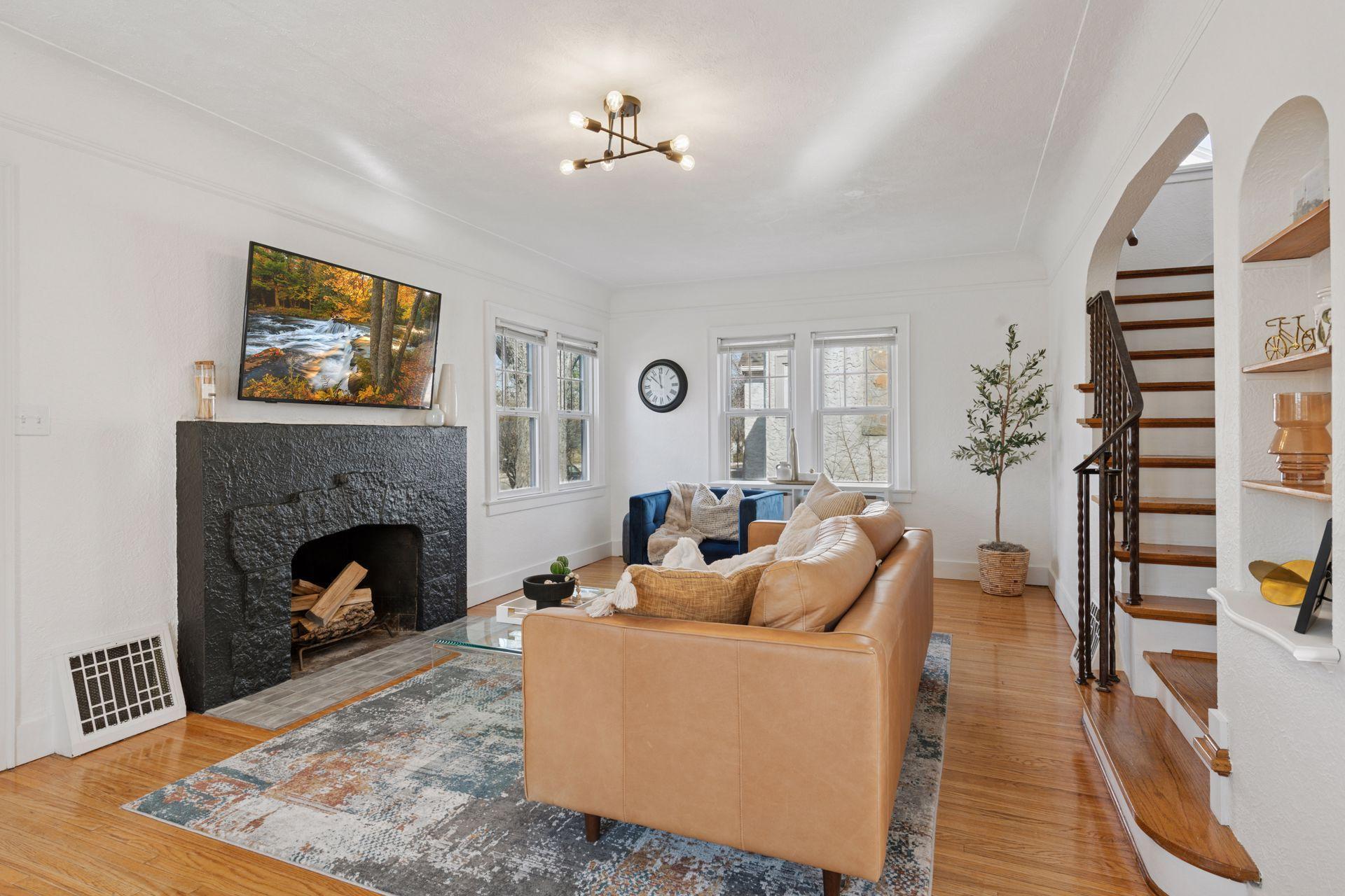 4645 France Avenue Property Photo 6