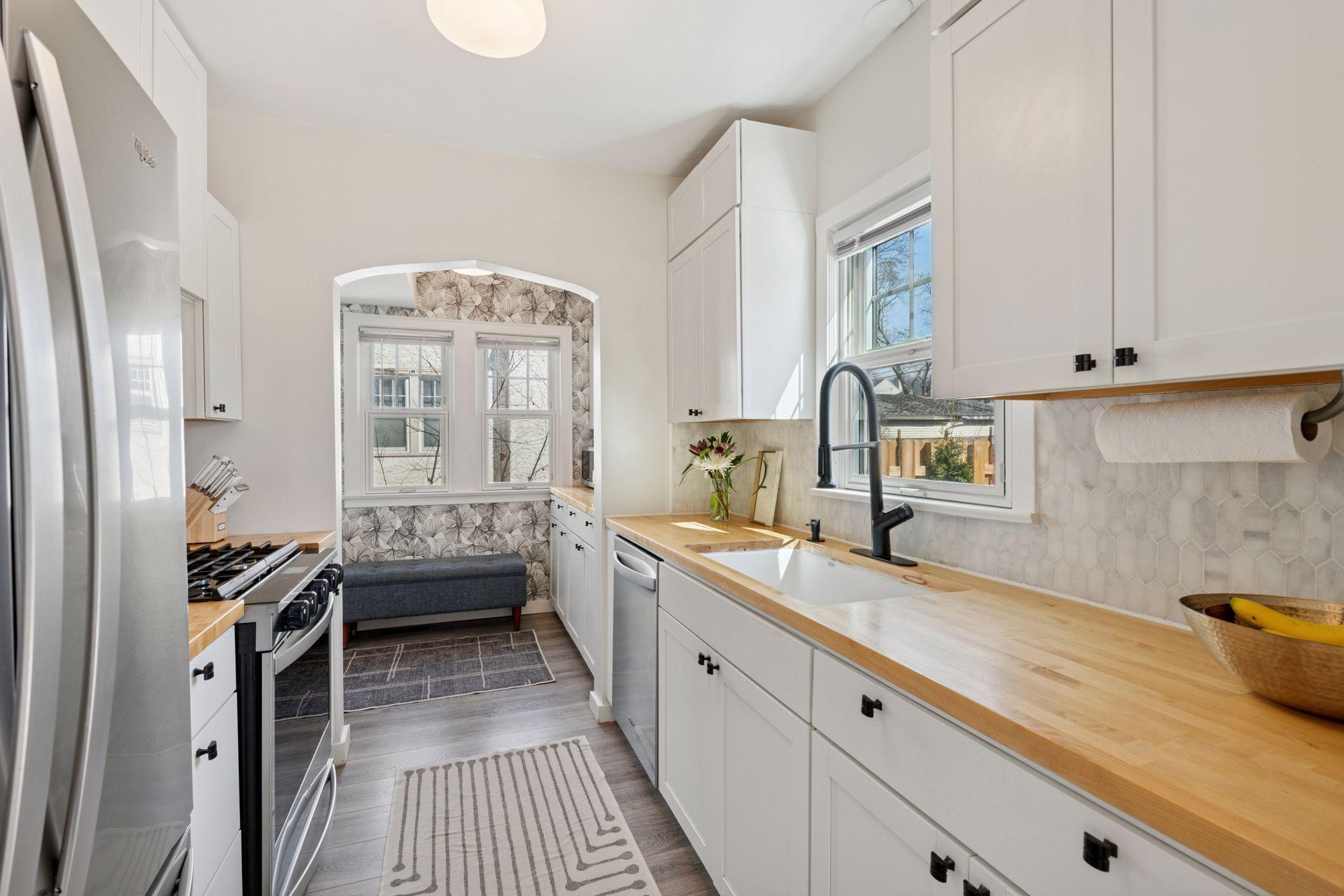 4645 France Avenue Property Photo 12