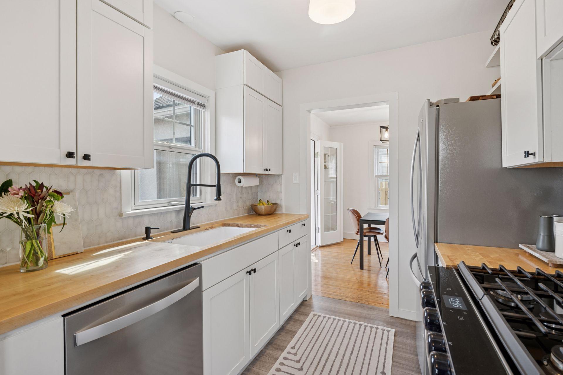 4645 France Avenue Property Photo 15
