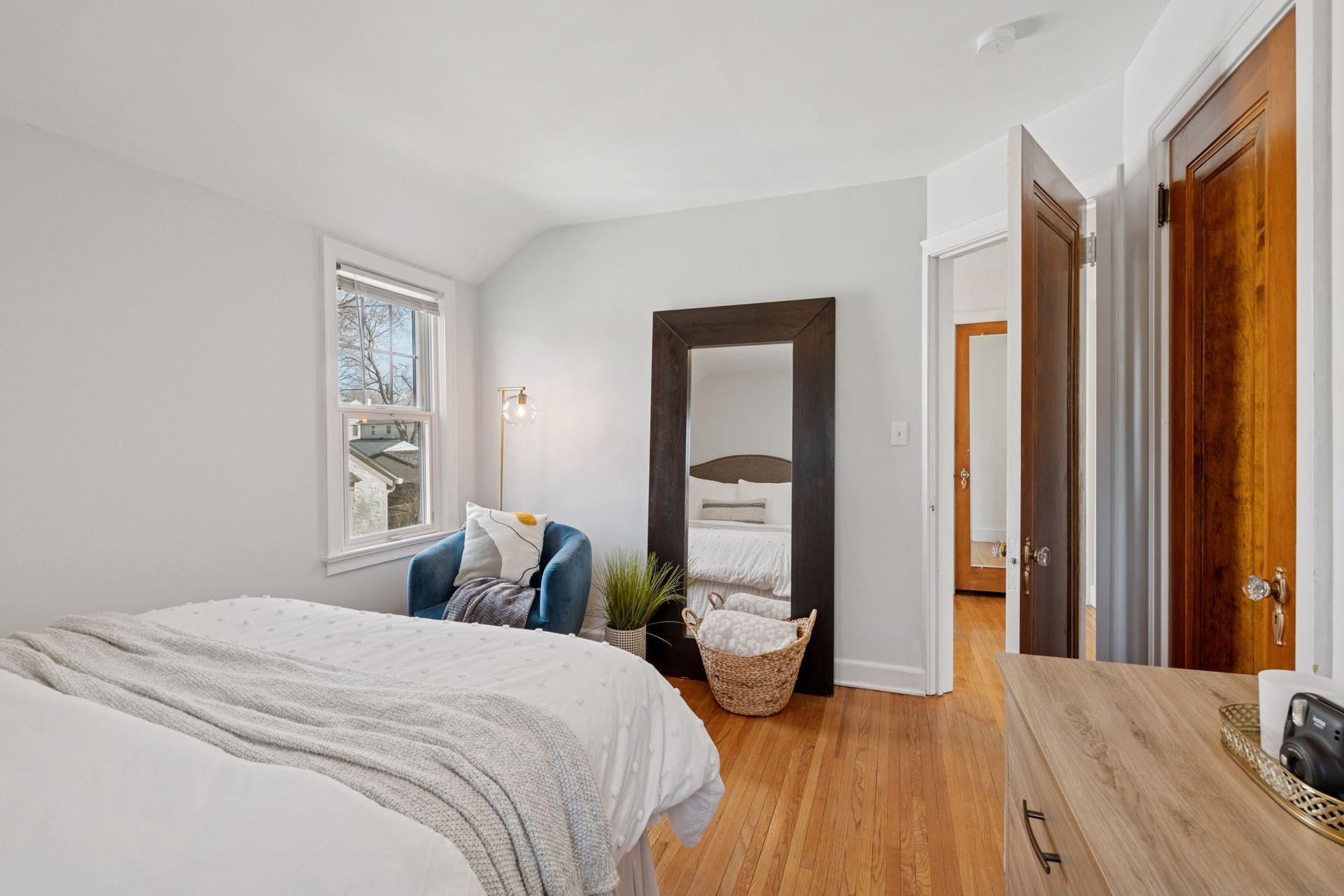 4645 France Avenue Property Photo 20