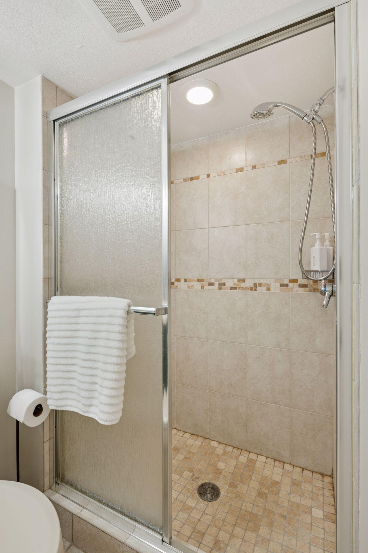 4645 France Avenue Property Photo 32
