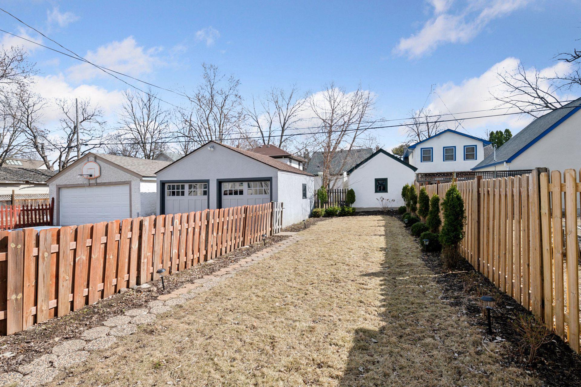 4645 France Avenue Property Photo 33