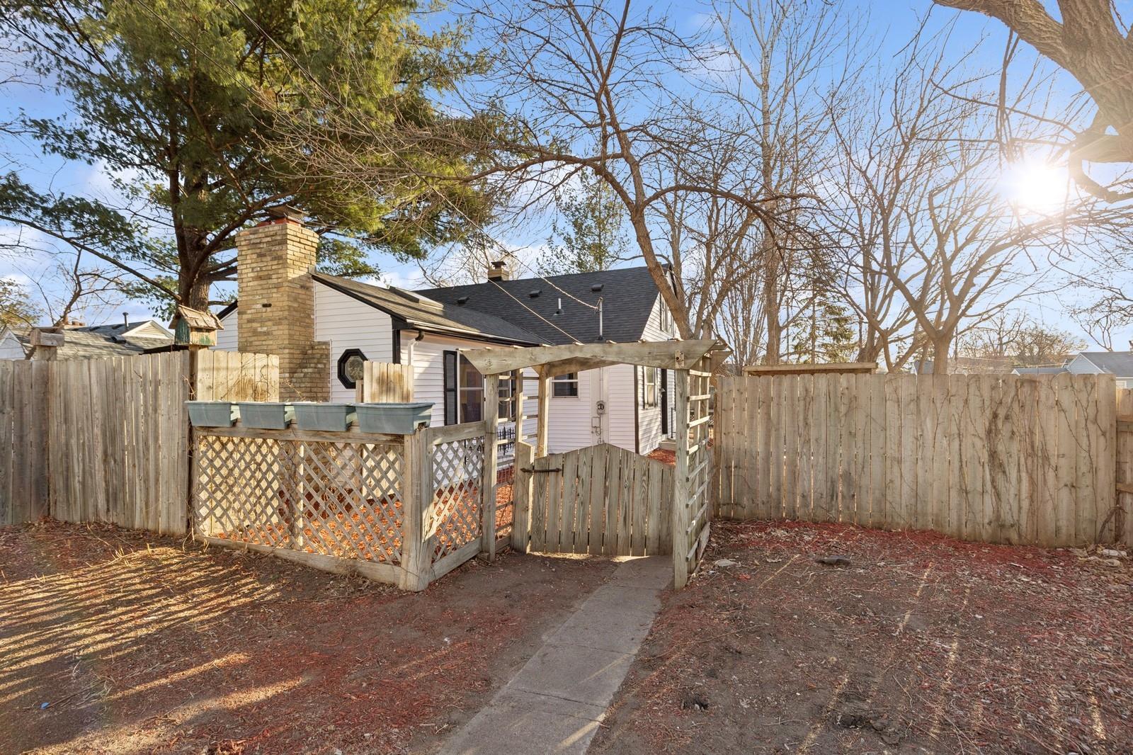 7544 Harriet Avenue Property Photo 47