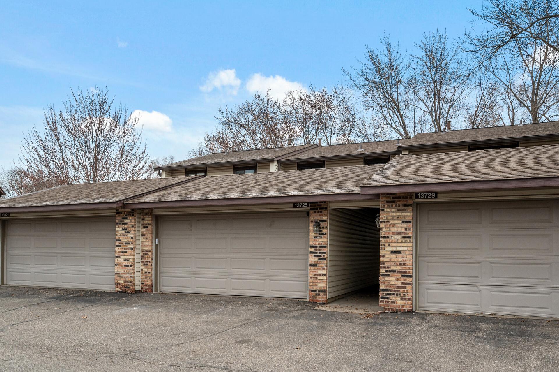 13725 Heather Hills Drive Property Photo 1