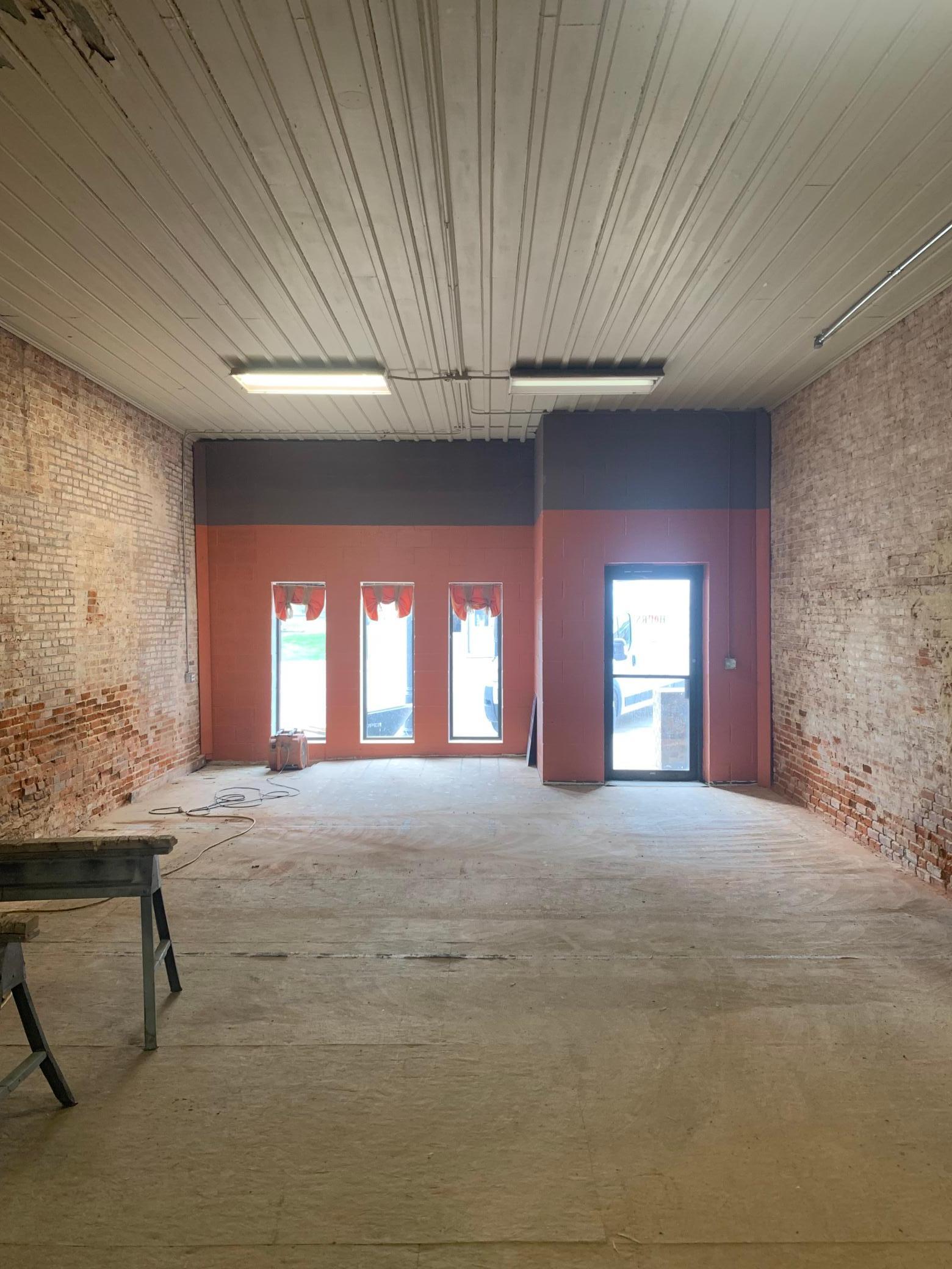 129 S Broadway Street Property Photo 4
