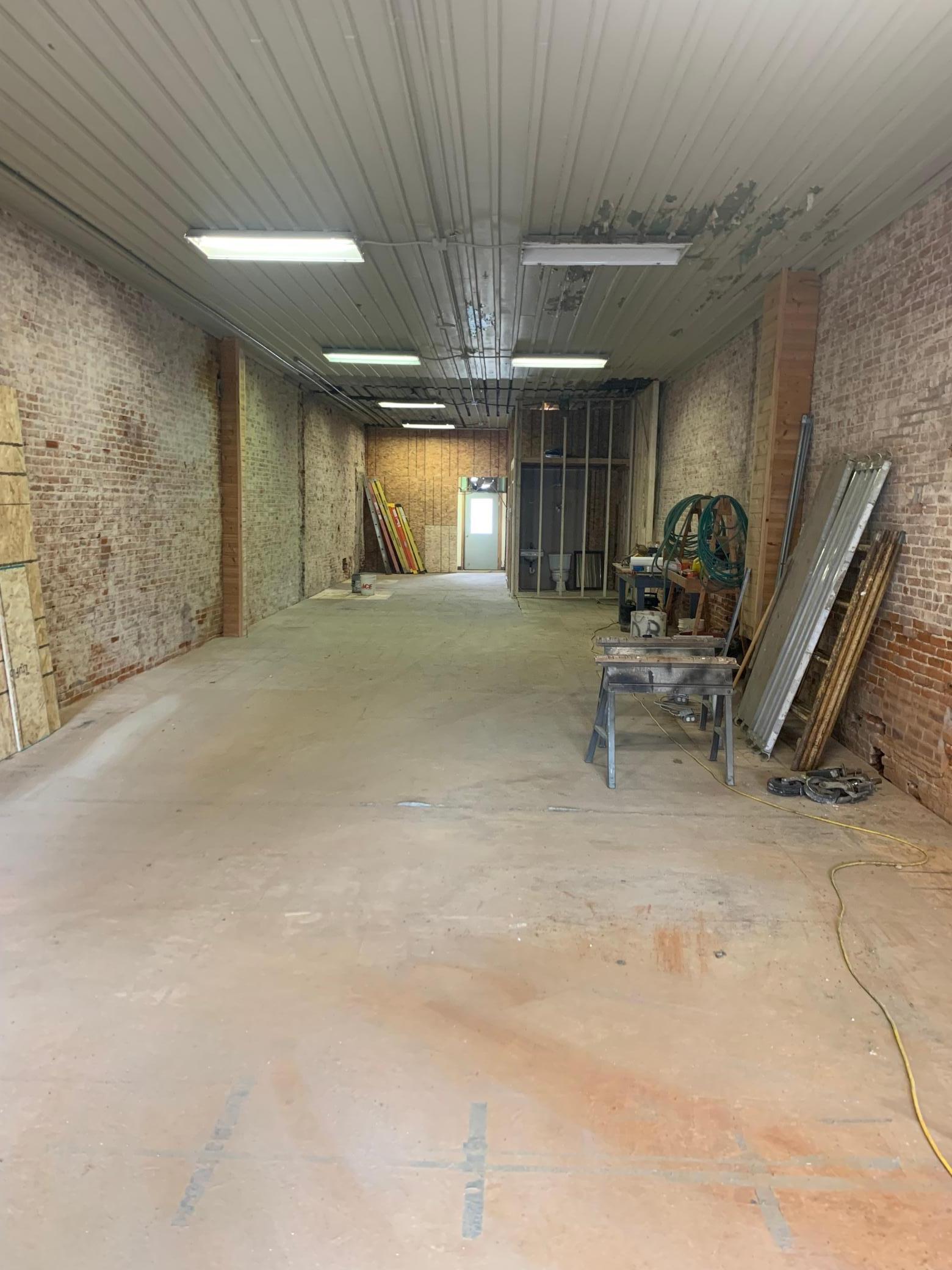 129 S Broadway Street Property Photo 5