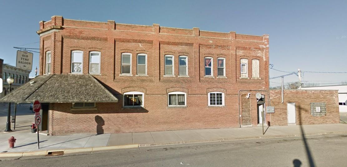 145 S Broadway Street Property Photo 2