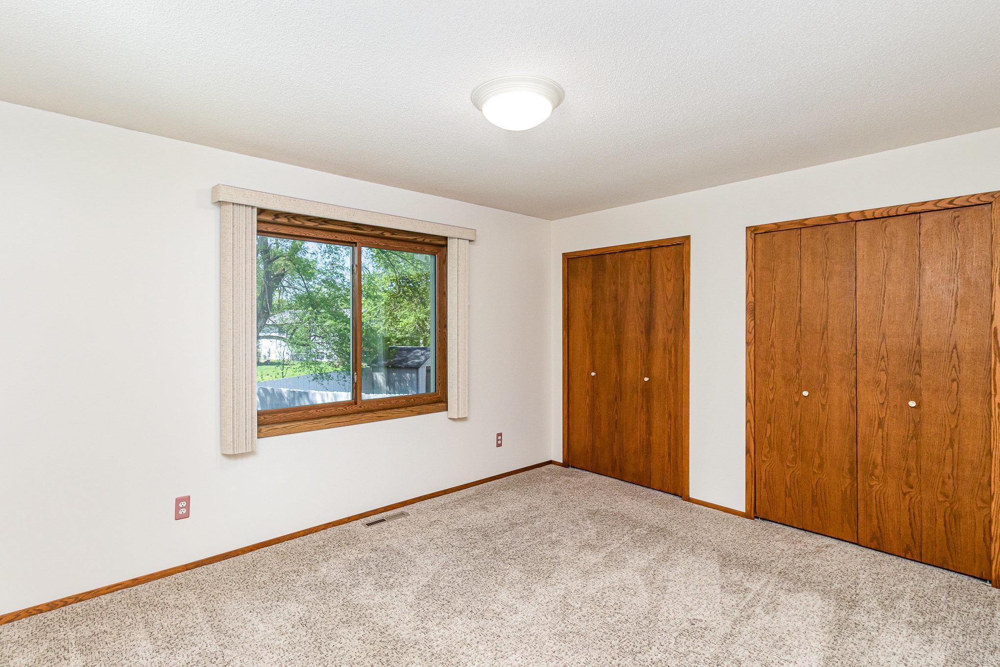 617 Meadowwood Drive Property Photo 16