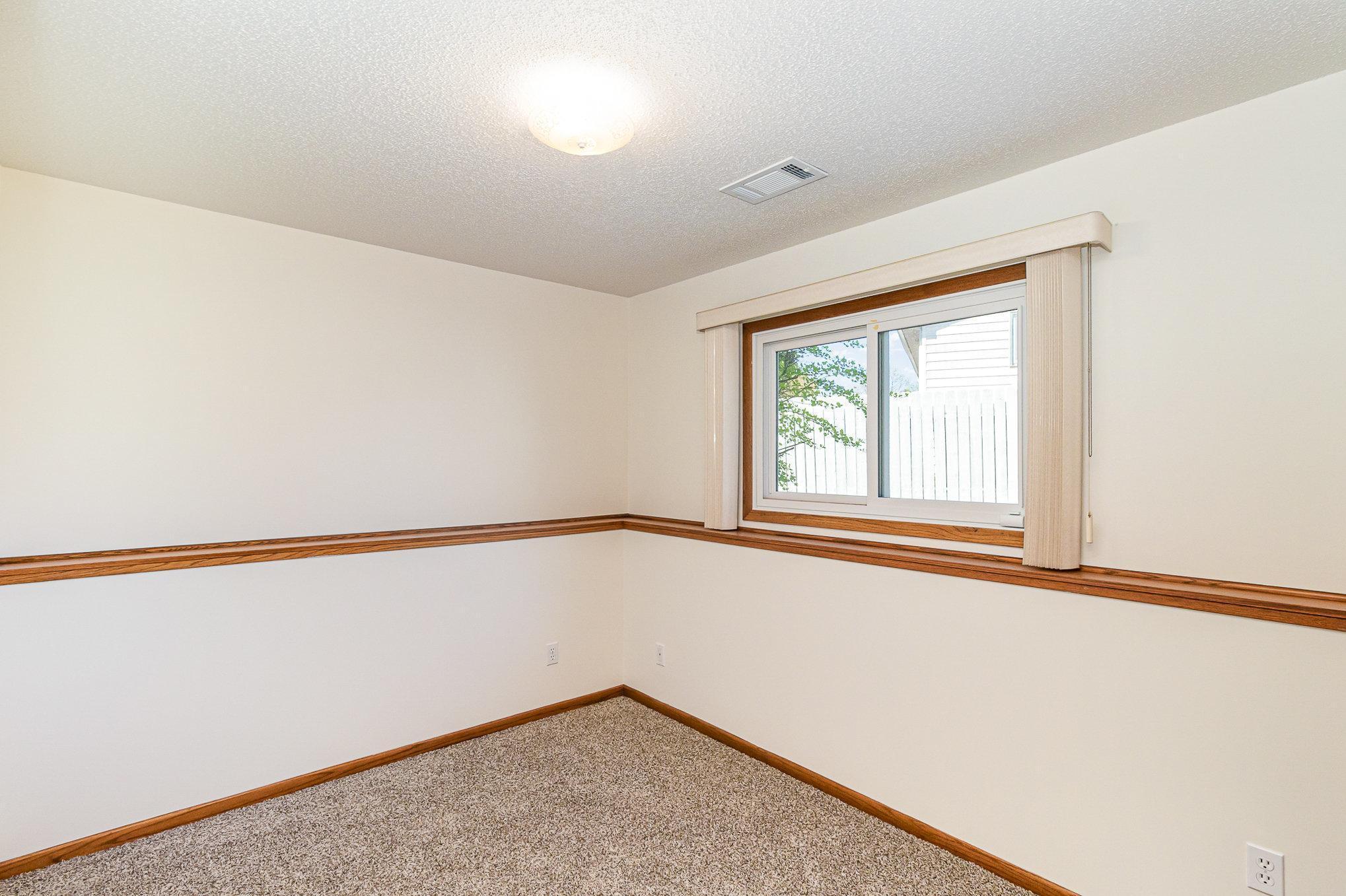 617 Meadowwood Drive Property Photo 25