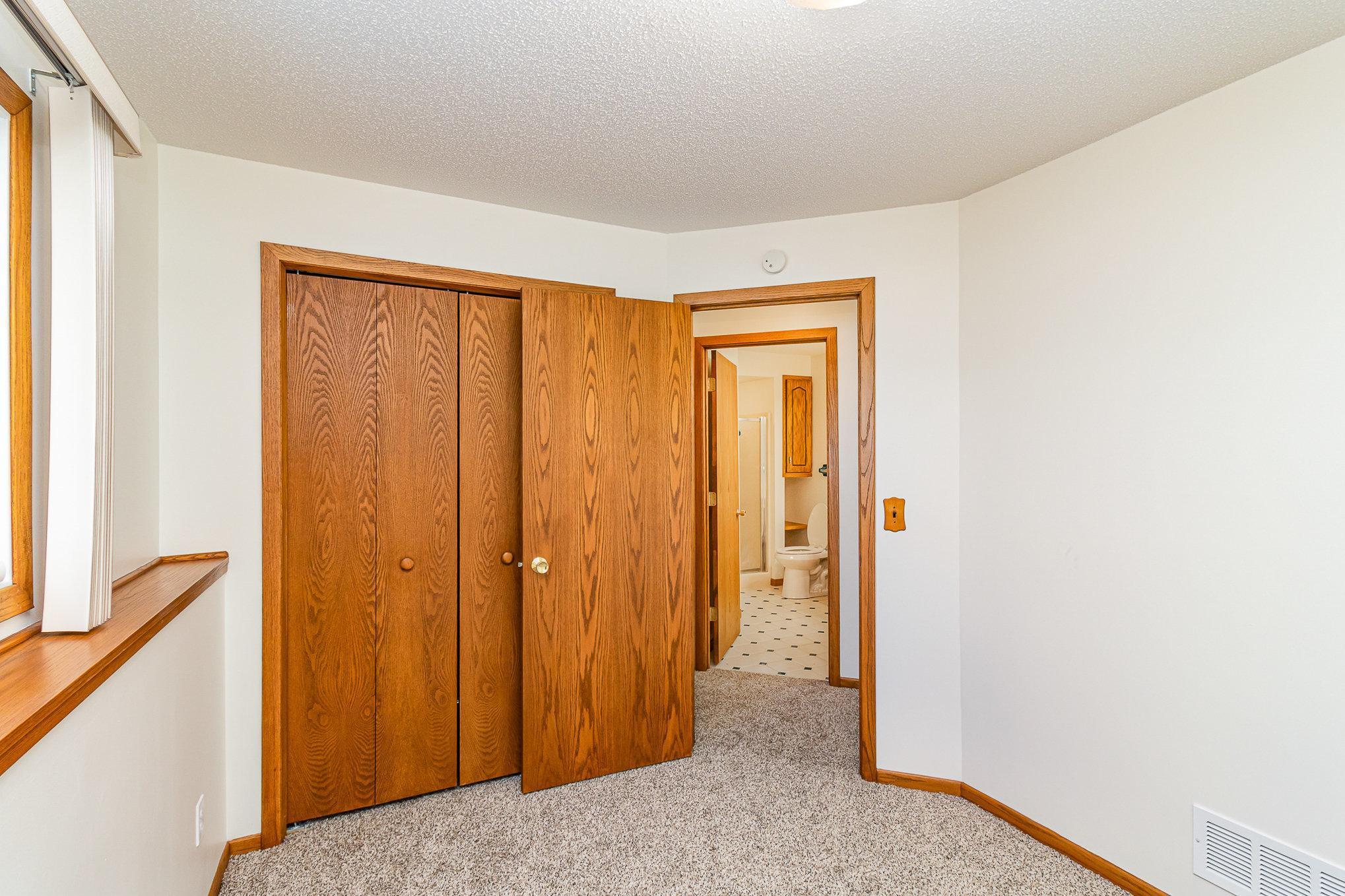 617 Meadowwood Drive Property Photo 26