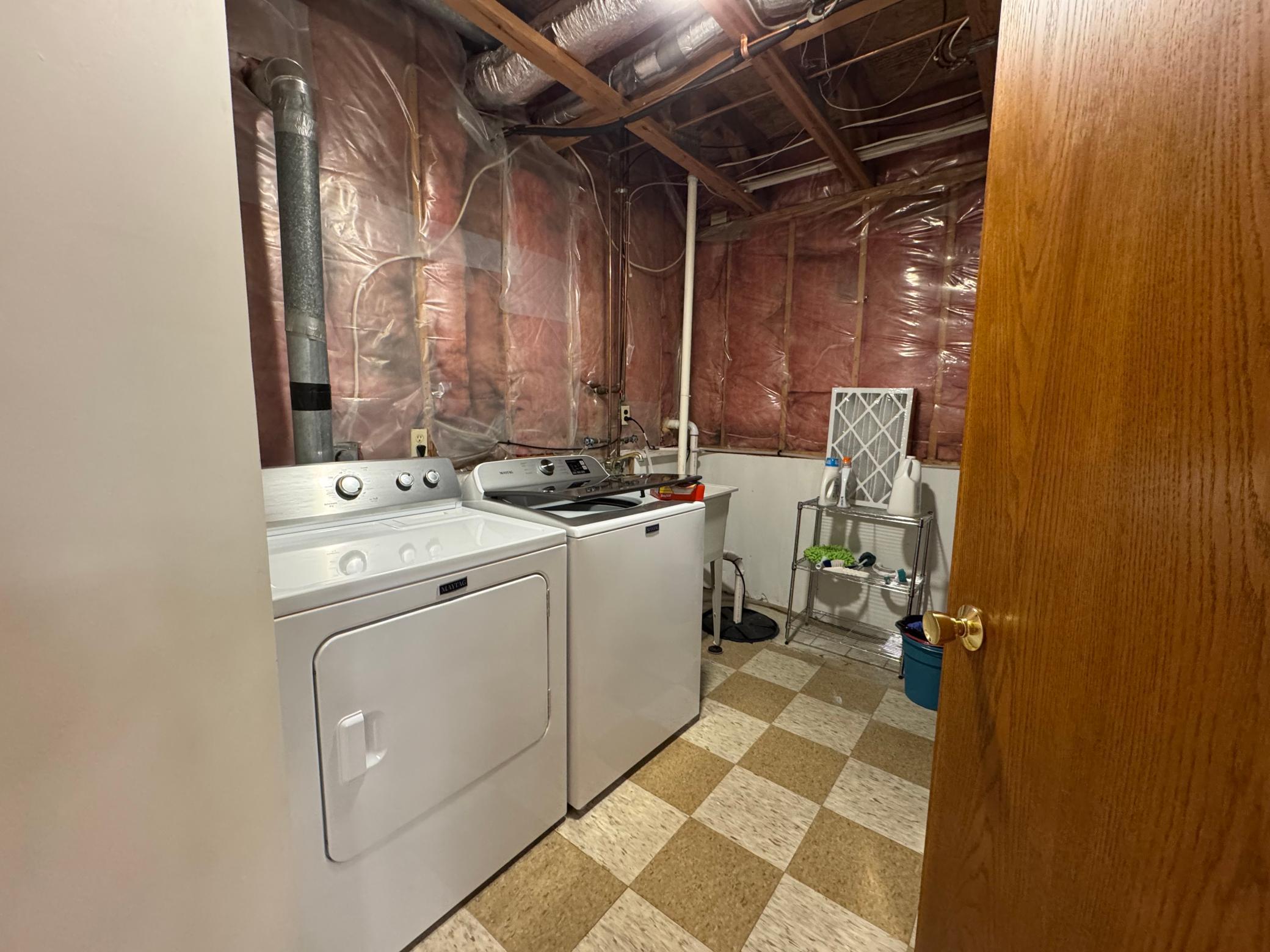 617 Meadowwood Drive Property Photo 27