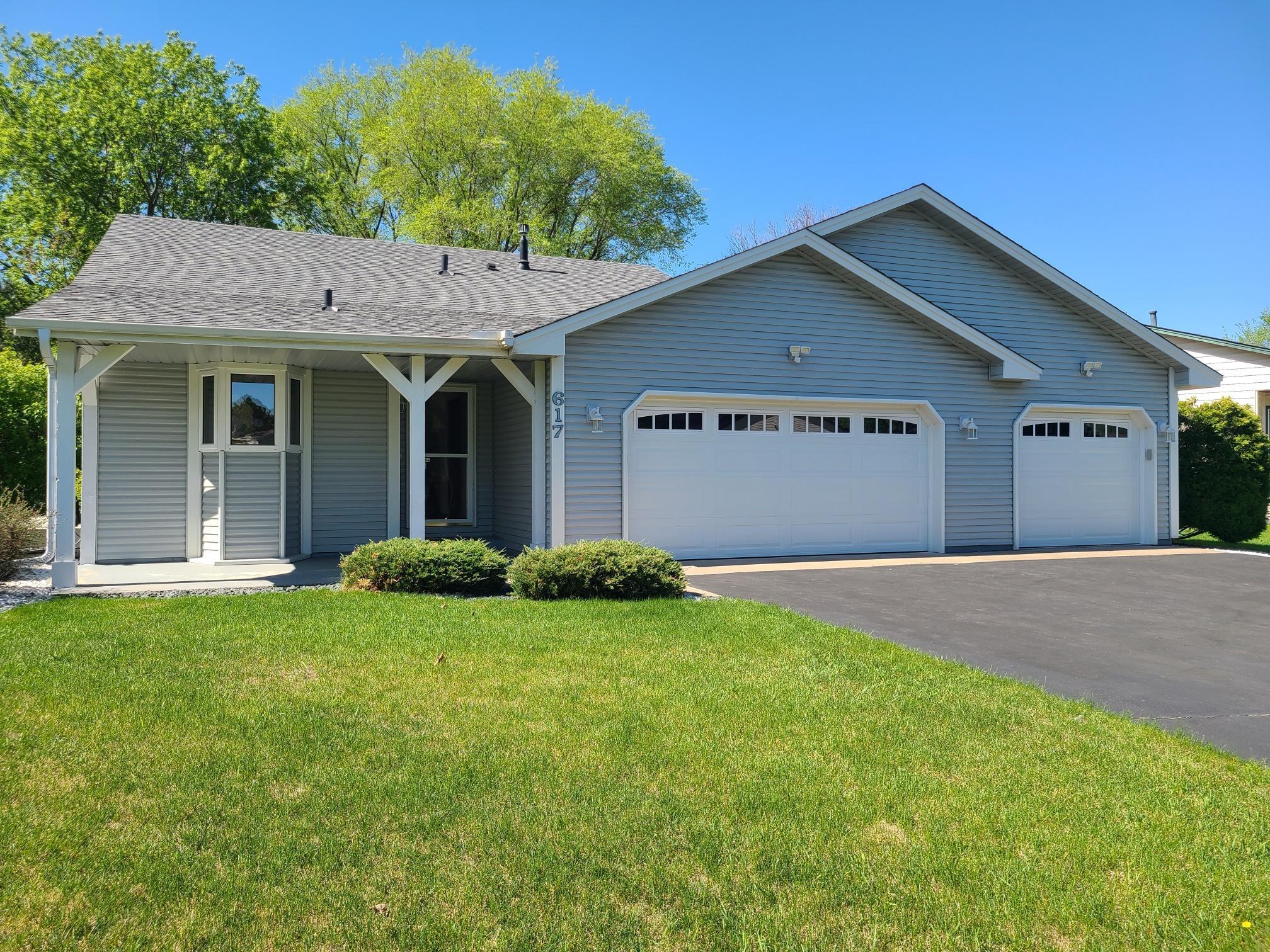 617 Meadowwood Drive Property Photo 31