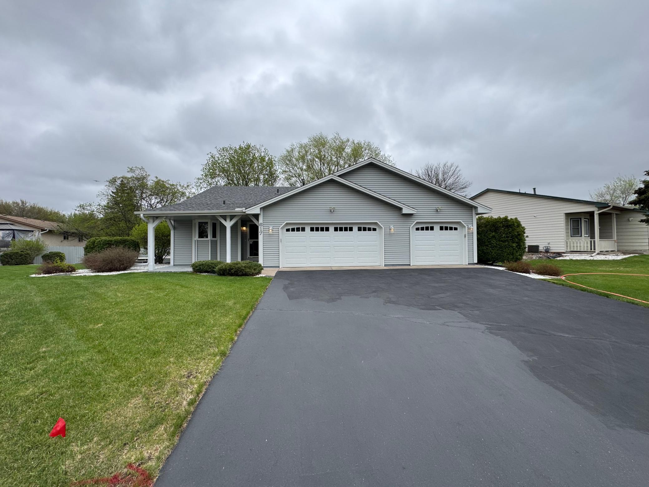 617 Meadowwood Drive Property Photo 32