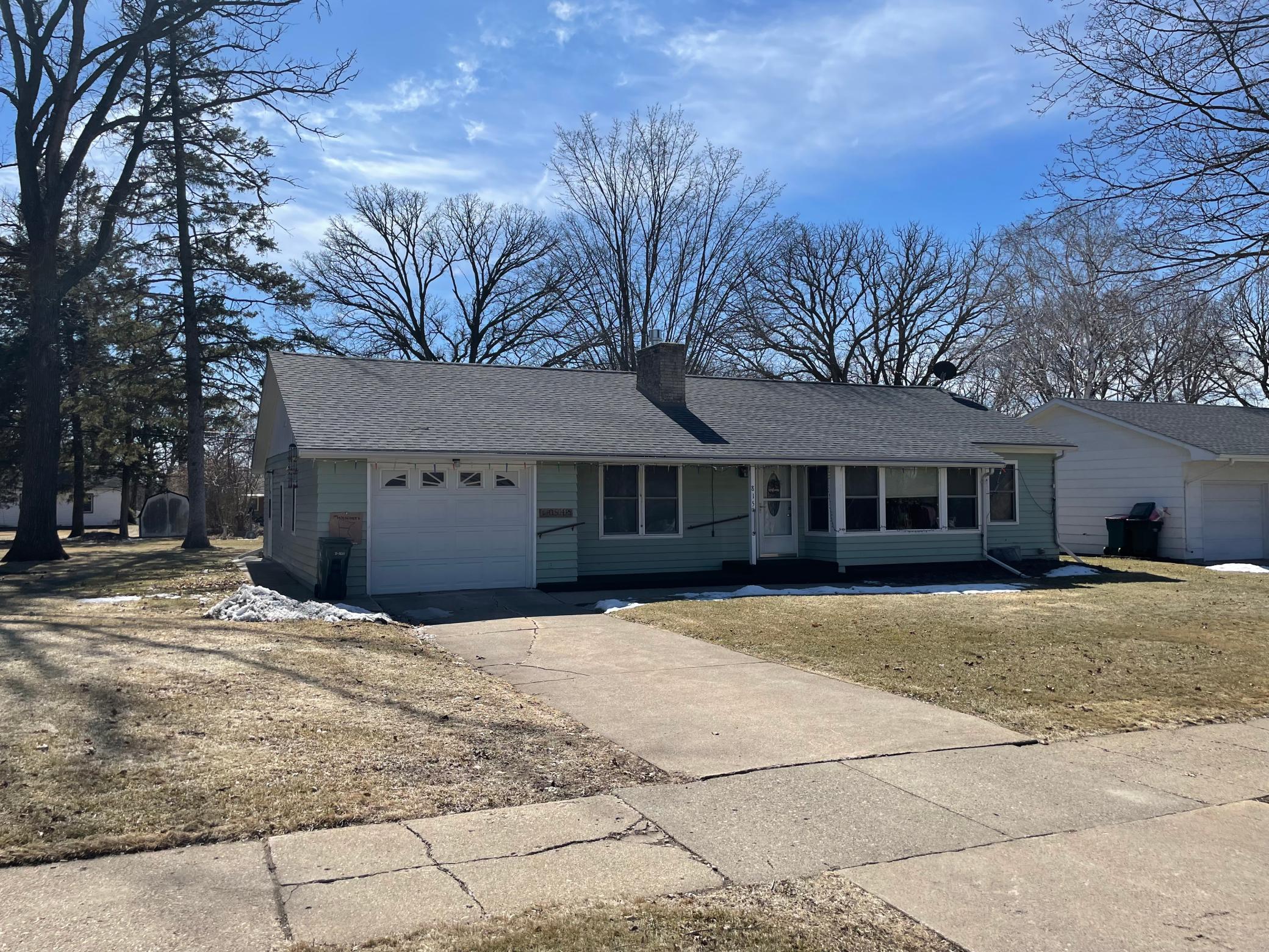 815 1st Avenue Property Photo 1