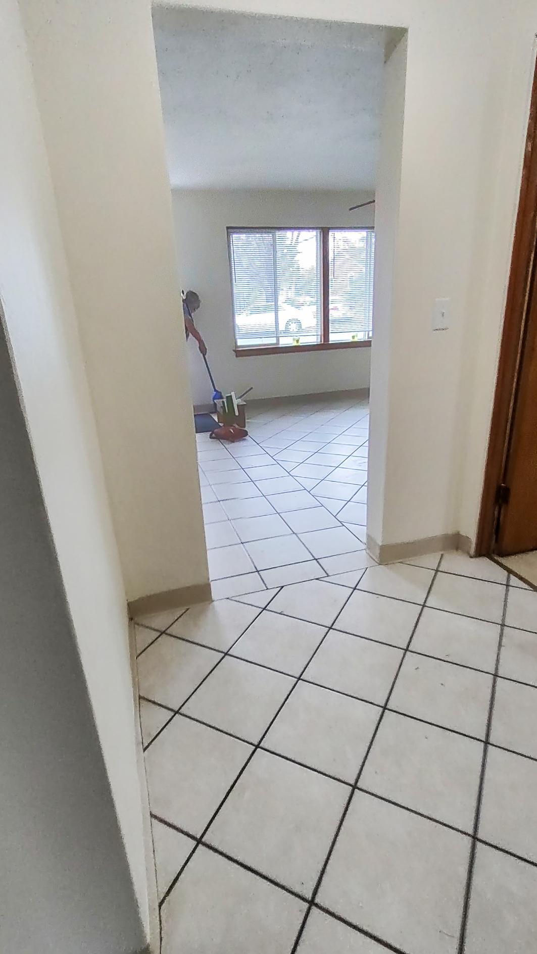 302 E Elmwood Street Property Photo 20
