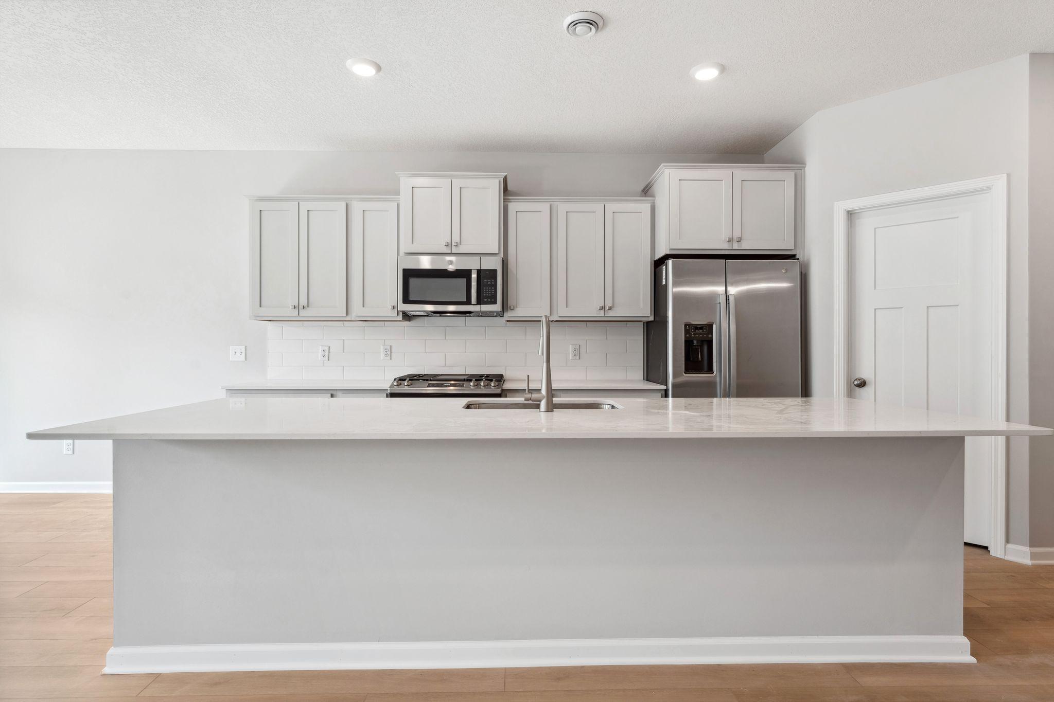 20102 78th Place Property Photo 6