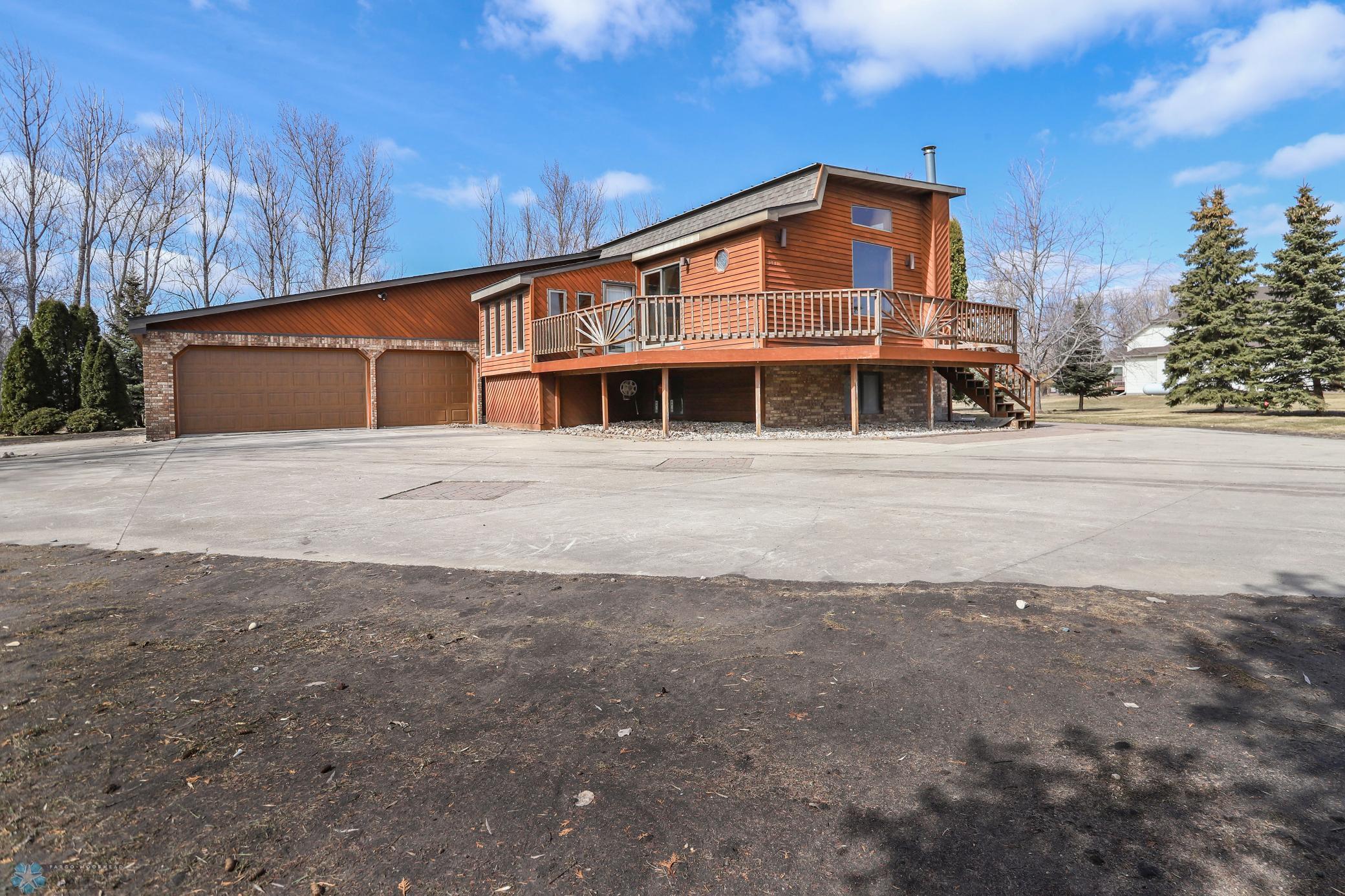 5621 33rd Street Property Photo 1