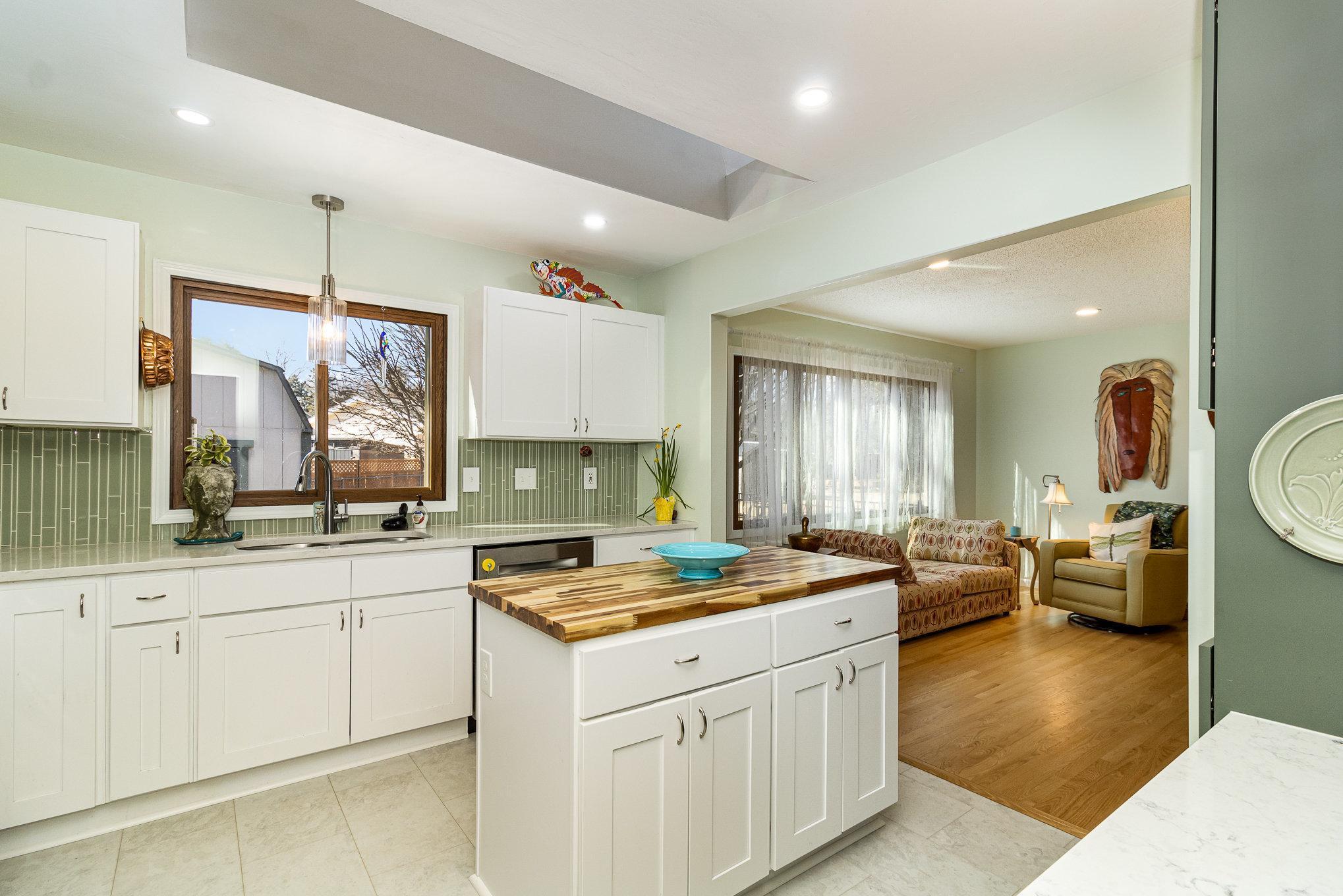 8817 Xerxes Circle Property Photo