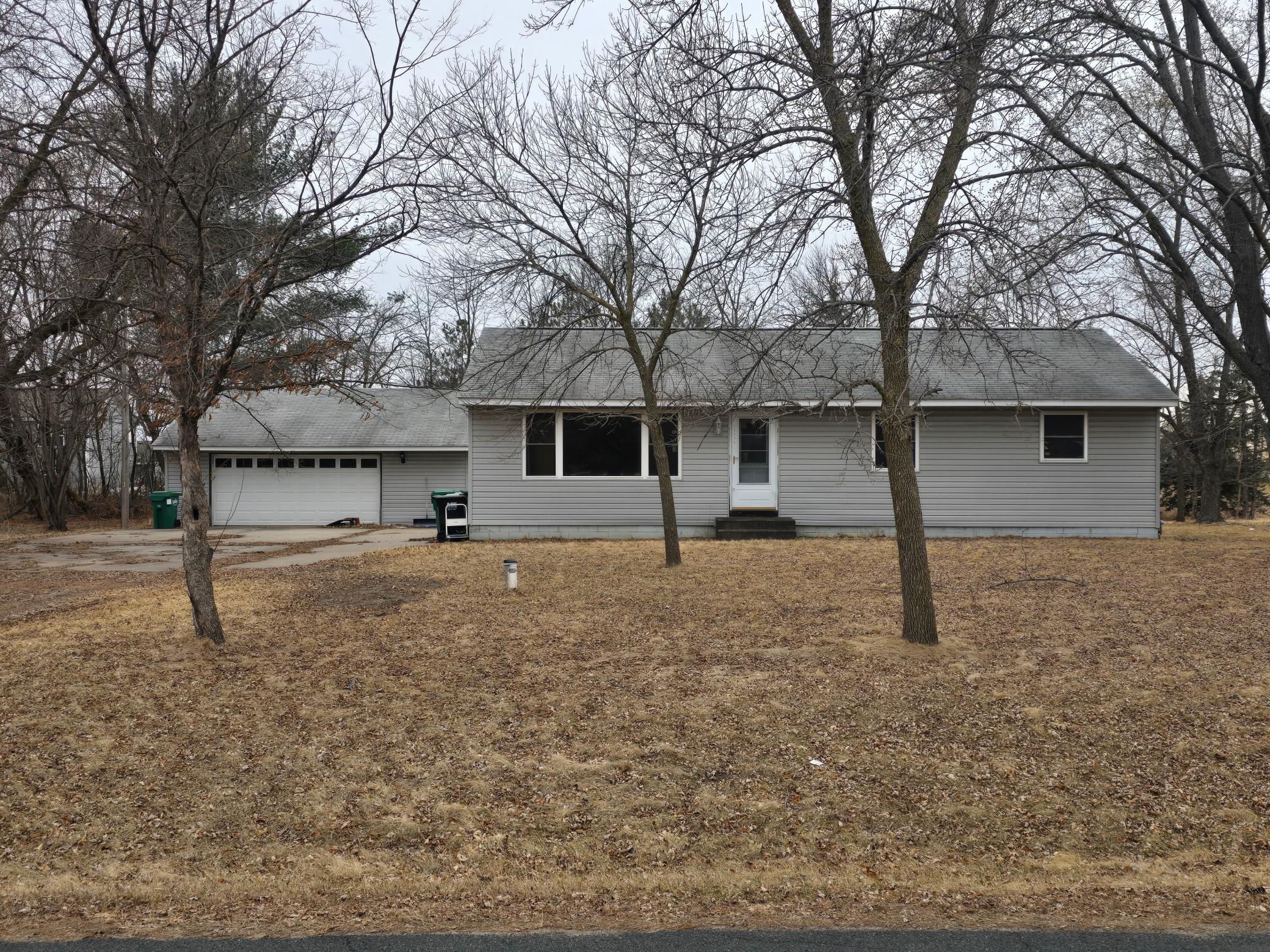 15240 Kangaroo Street Property Photo 1