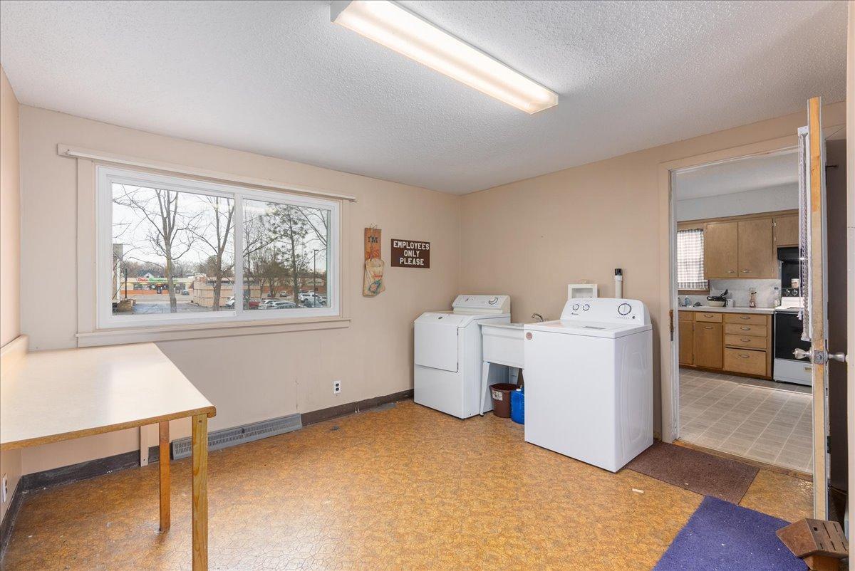 455 S Arch Avenue Property Photo 17