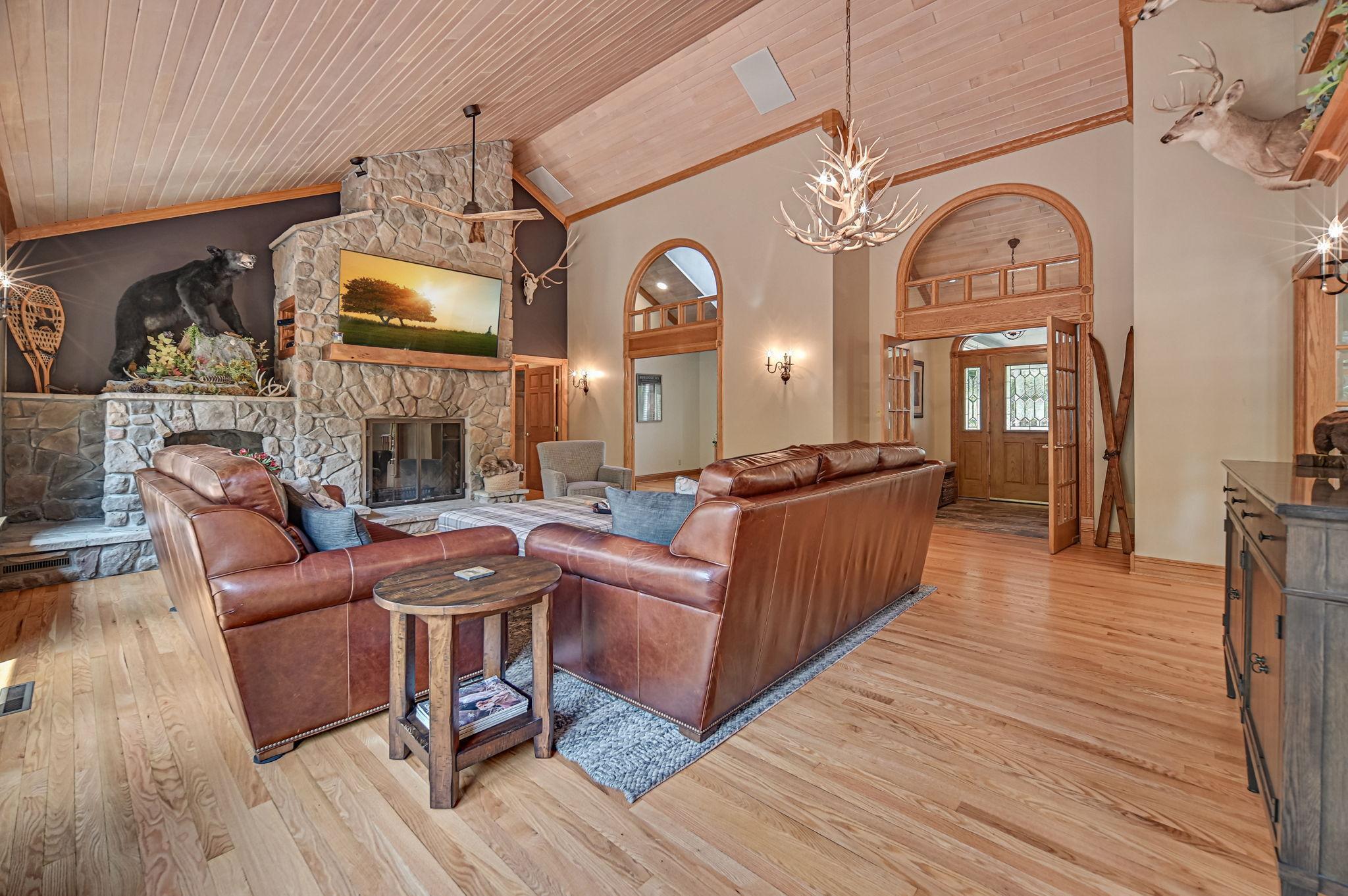 10069 Stacy Trail Property Photo 32