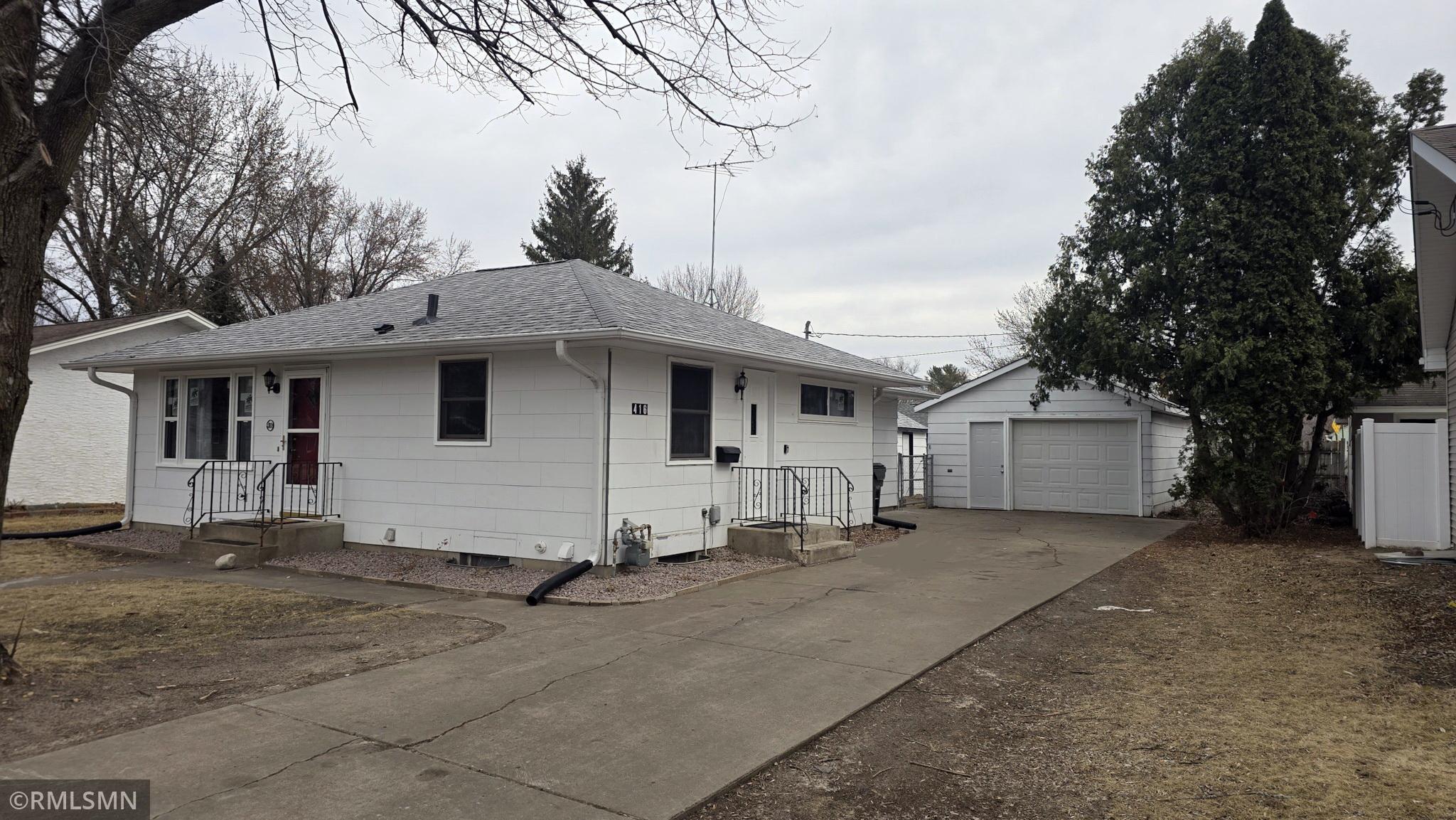 416 Ashland Street Property Photo