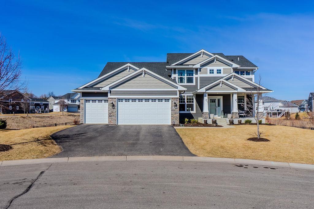 6433 Bluestem Circle Property Photo 1
