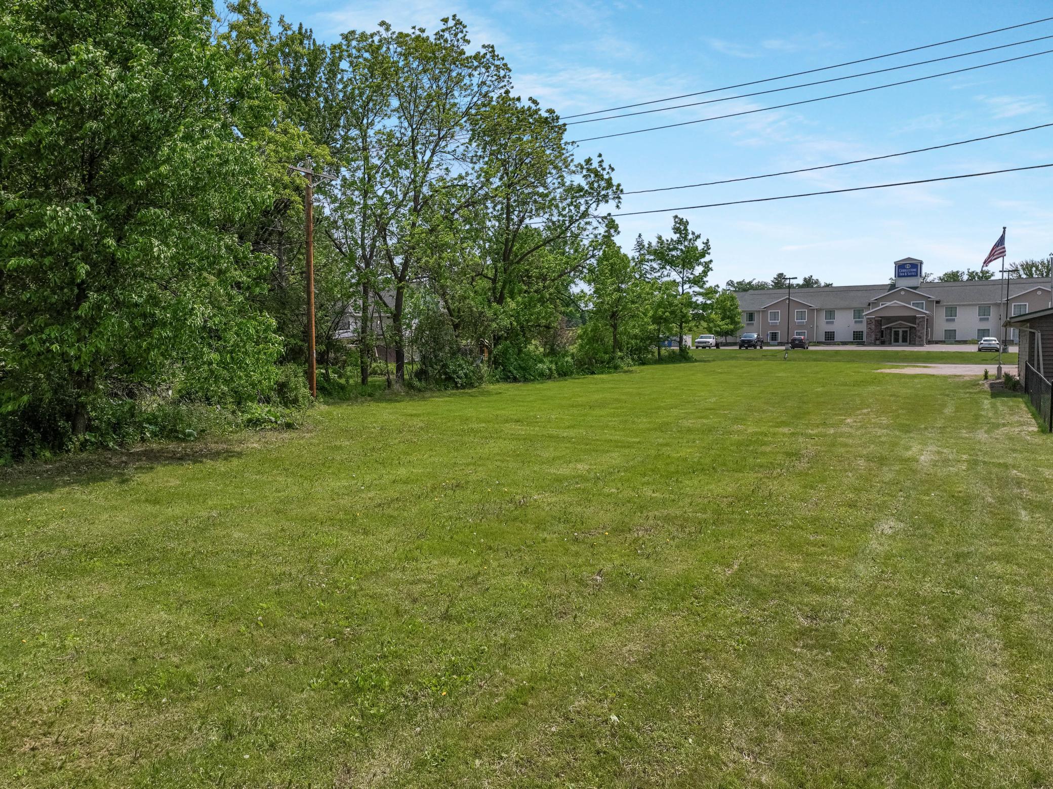 429 W Division Avenue Property Photo 13