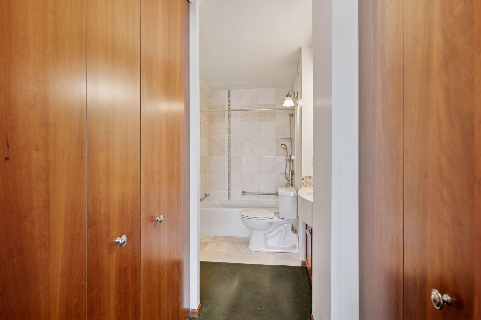 1920 S 1st Street 1502 Property Photo 17