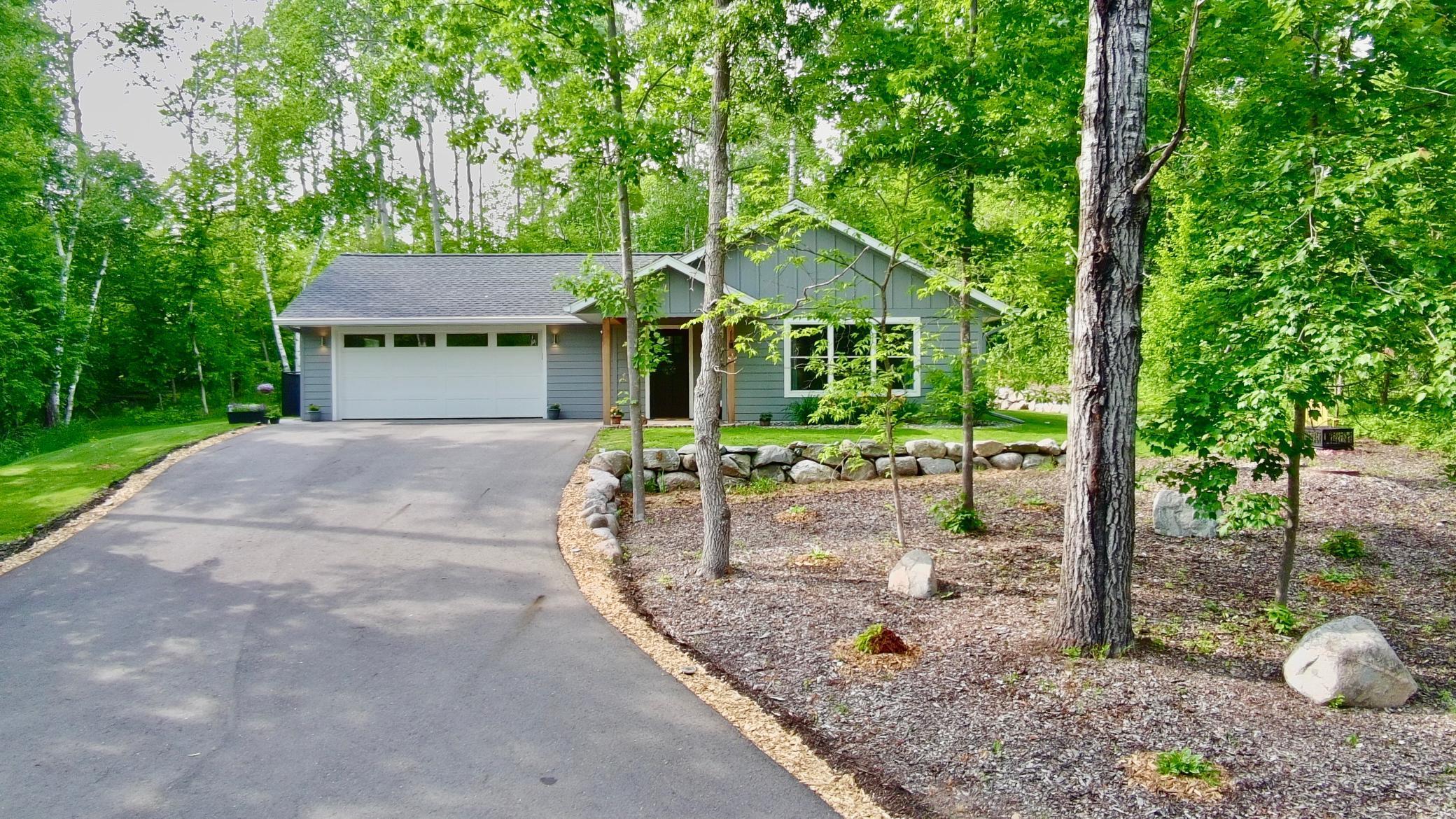7336 Navaho Trail Property Photo 1