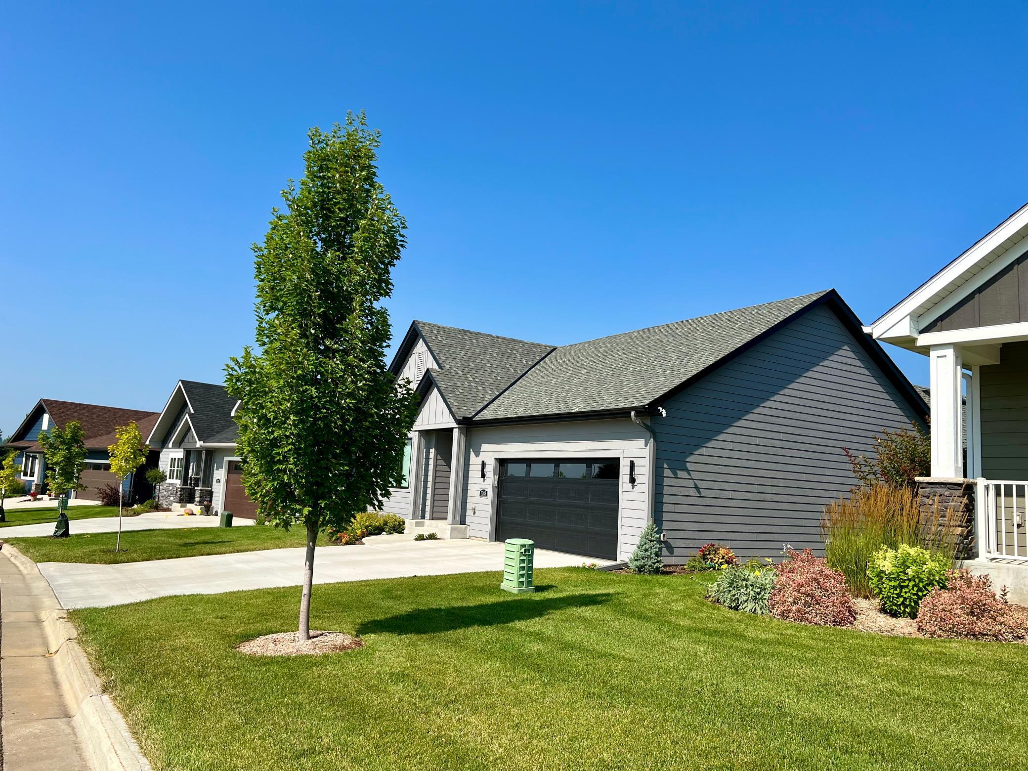 2019 Erie Drive Property Photo 4
