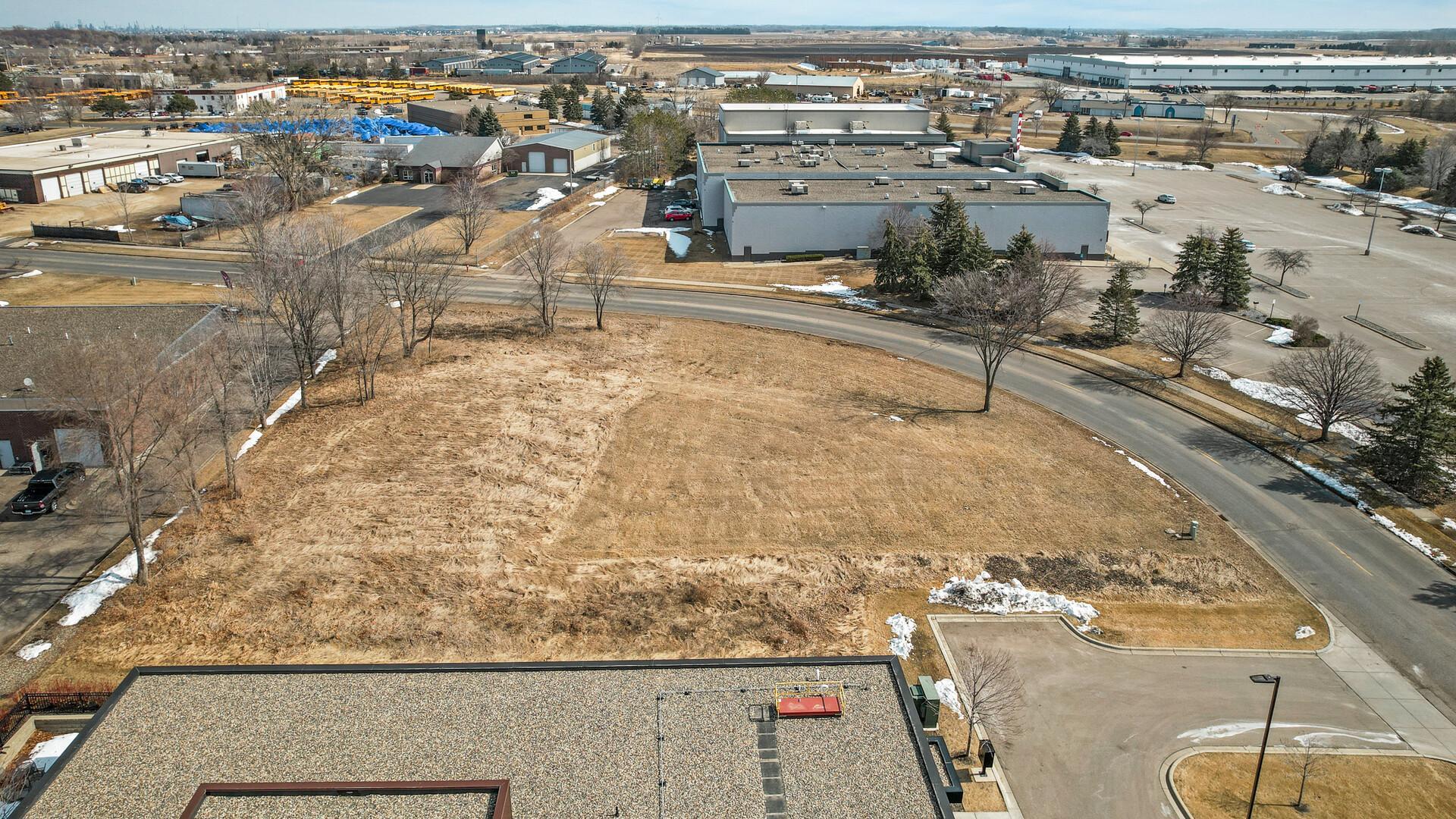 15245 Carrousel Way Property Photo 3