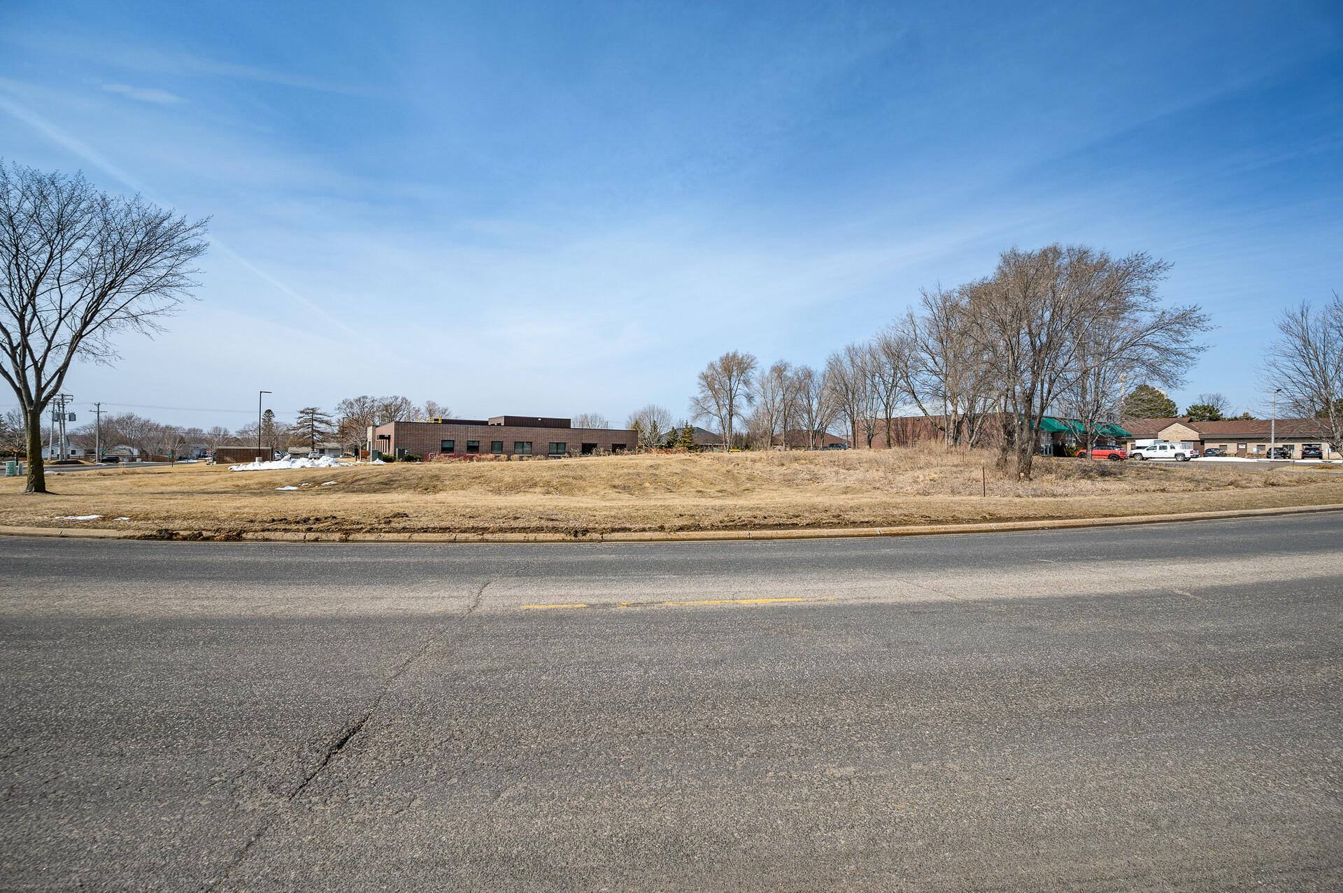 15245 Carrousel Way Property Photo 10