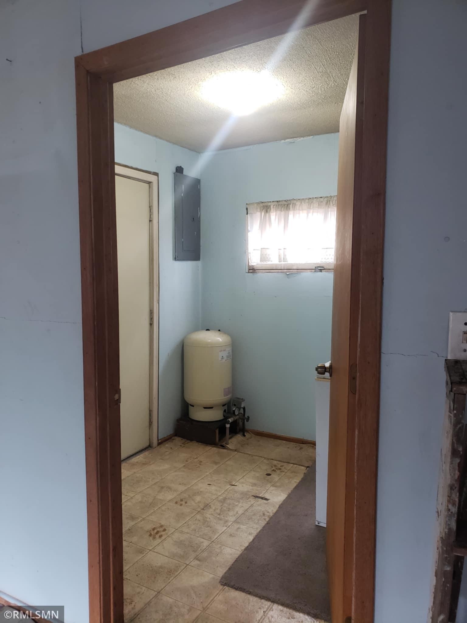 51518 Sand Creek Road Property Photo 8