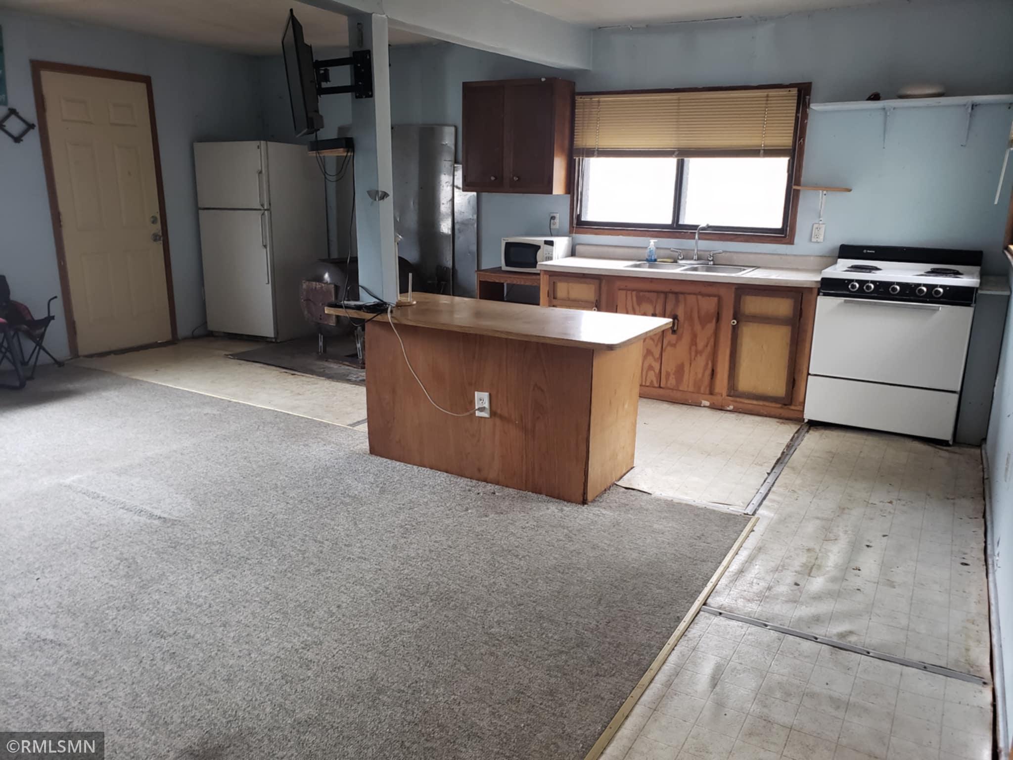 51518 Sand Creek Road Property Photo 11