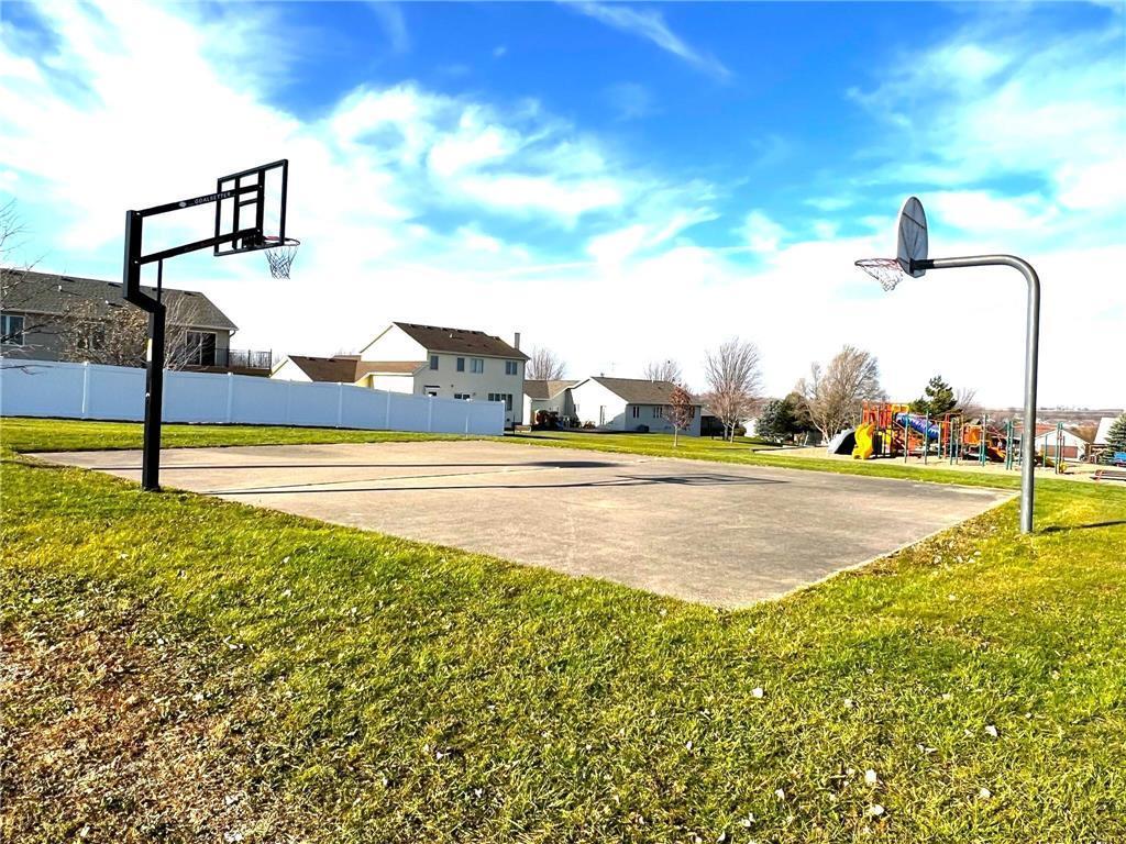 80 Rolling Hills Drive Property Photo 9