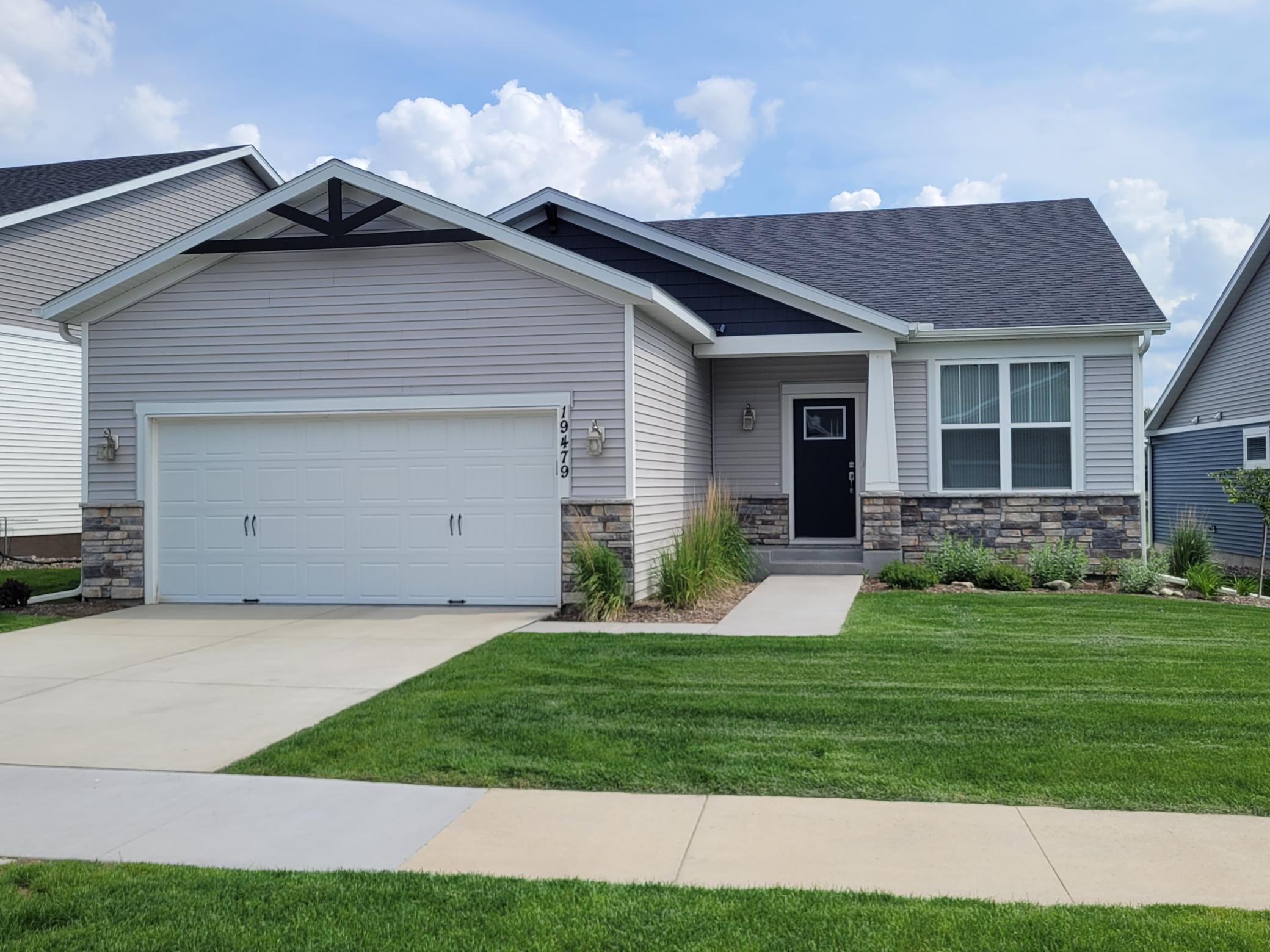 19479 102nd Place Property Photo 1