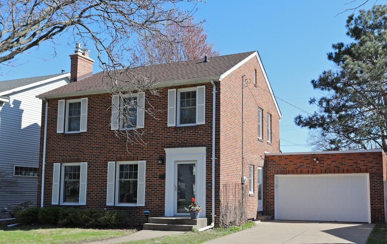 1050 Hoyt Avenue Property Photo 1