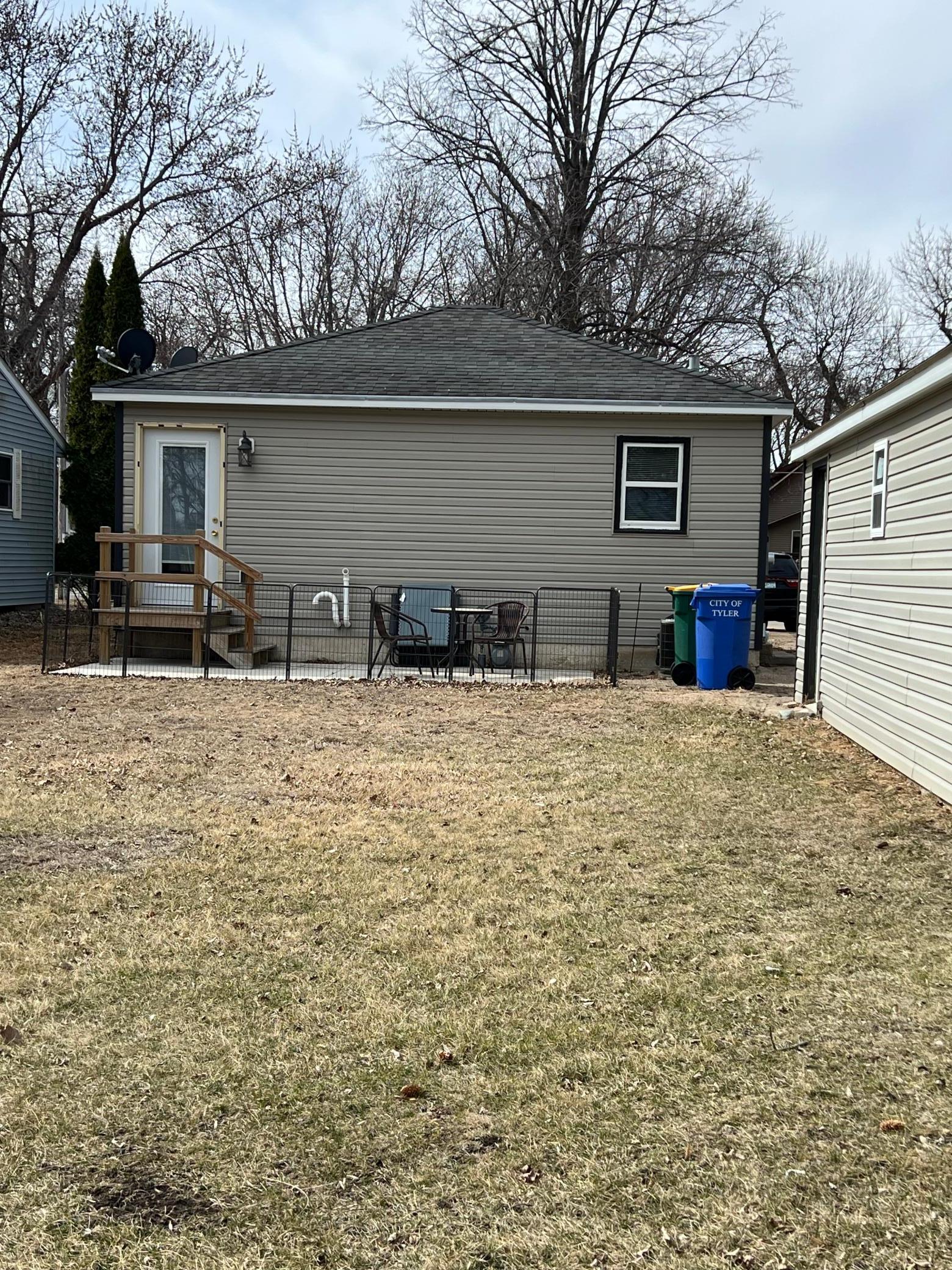 108 S Maple Street Property Photo 1