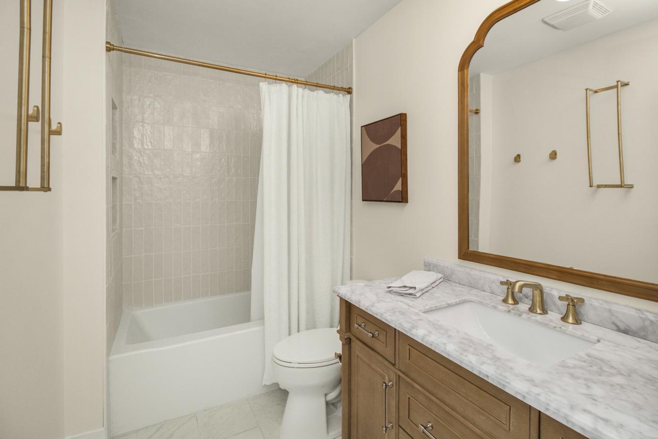 604 Iona Lane Property Photo 21