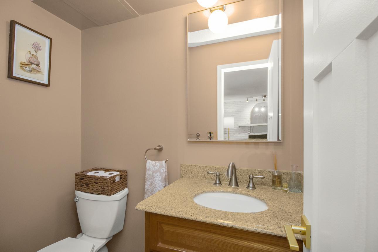 604 Iona Lane Property Photo 26