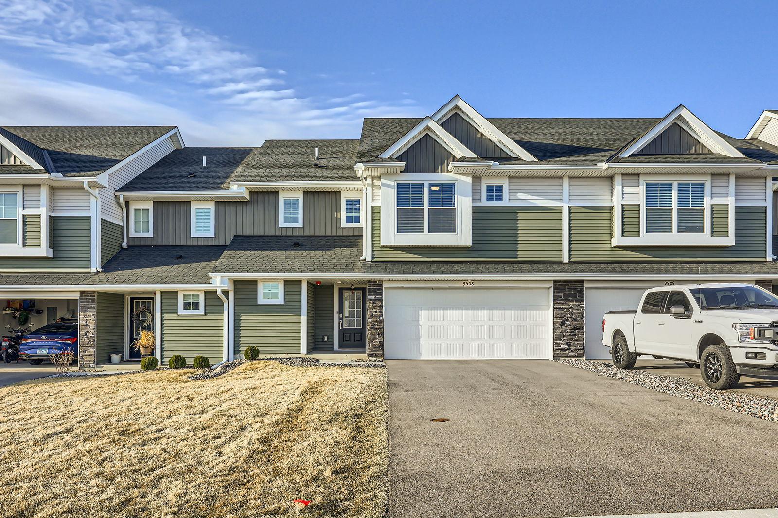 9508 Bridle Way Property Photo 1