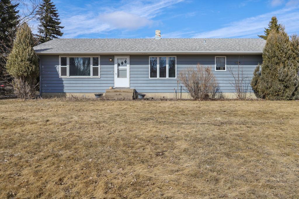1612 52 1/2 Avenue Property Photo 1