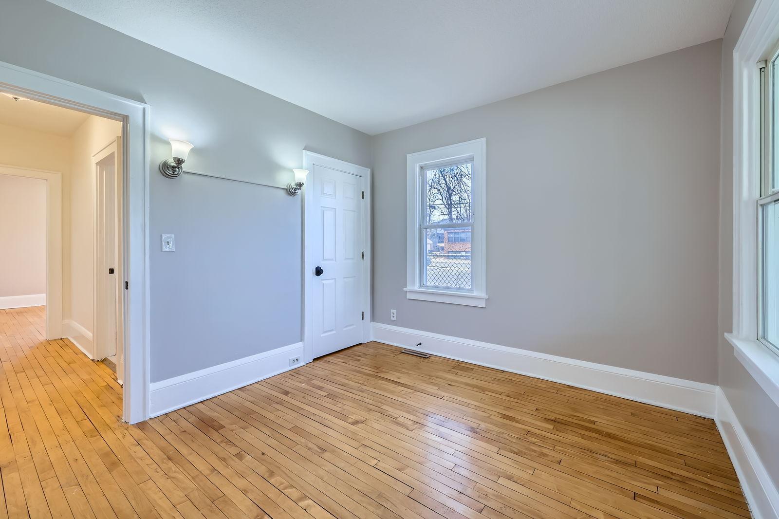 948 Margaret Street Property Photo 16
