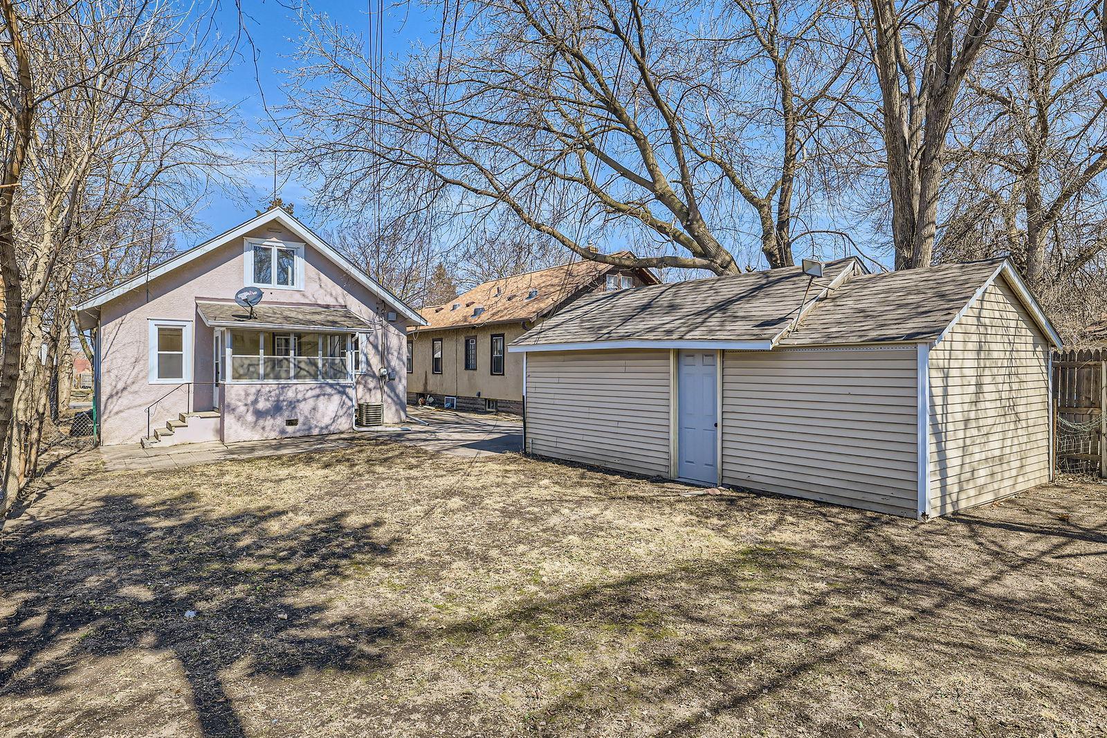 948 Margaret Street Property Photo 27