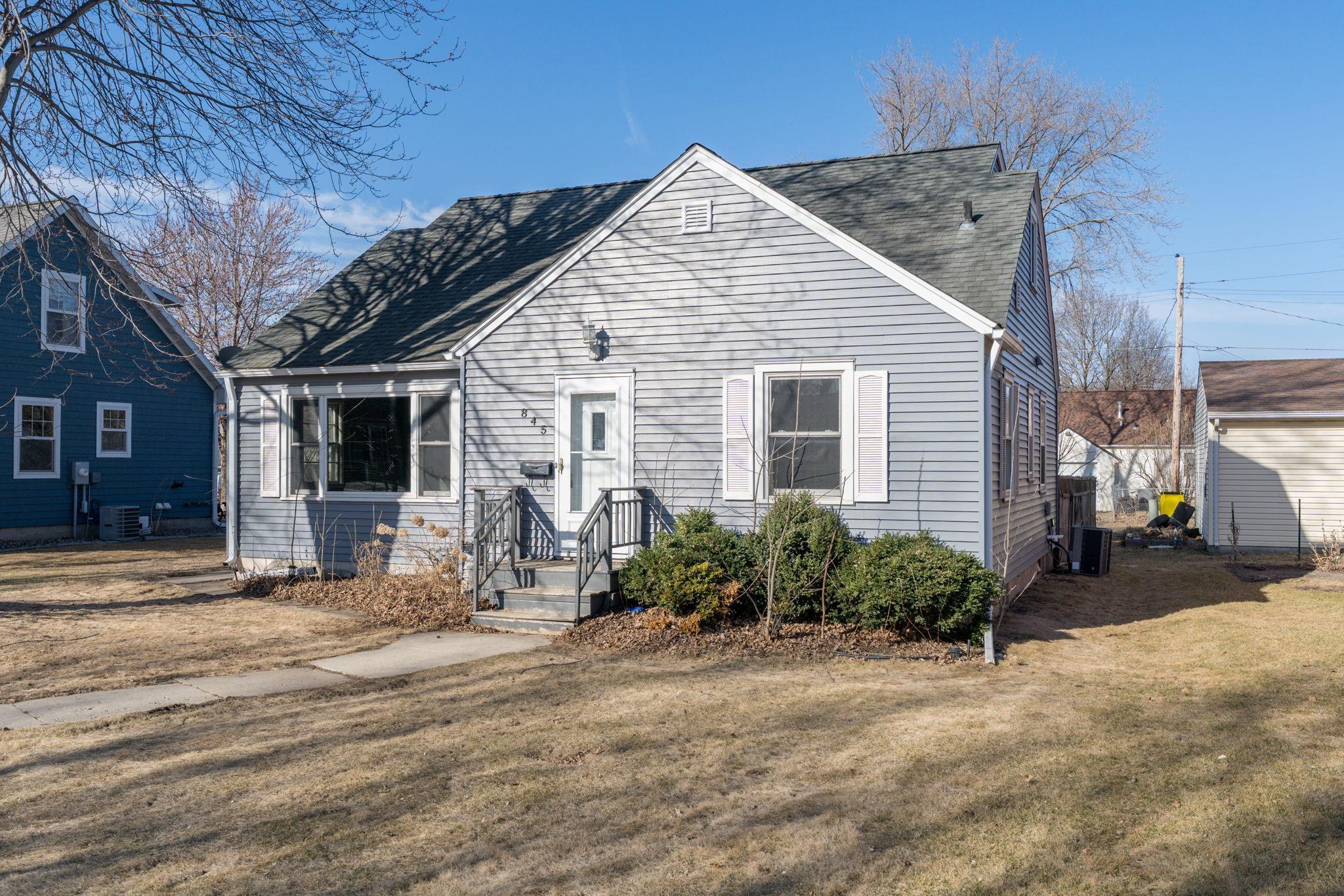 845 Lyndale Street Property Photo 1